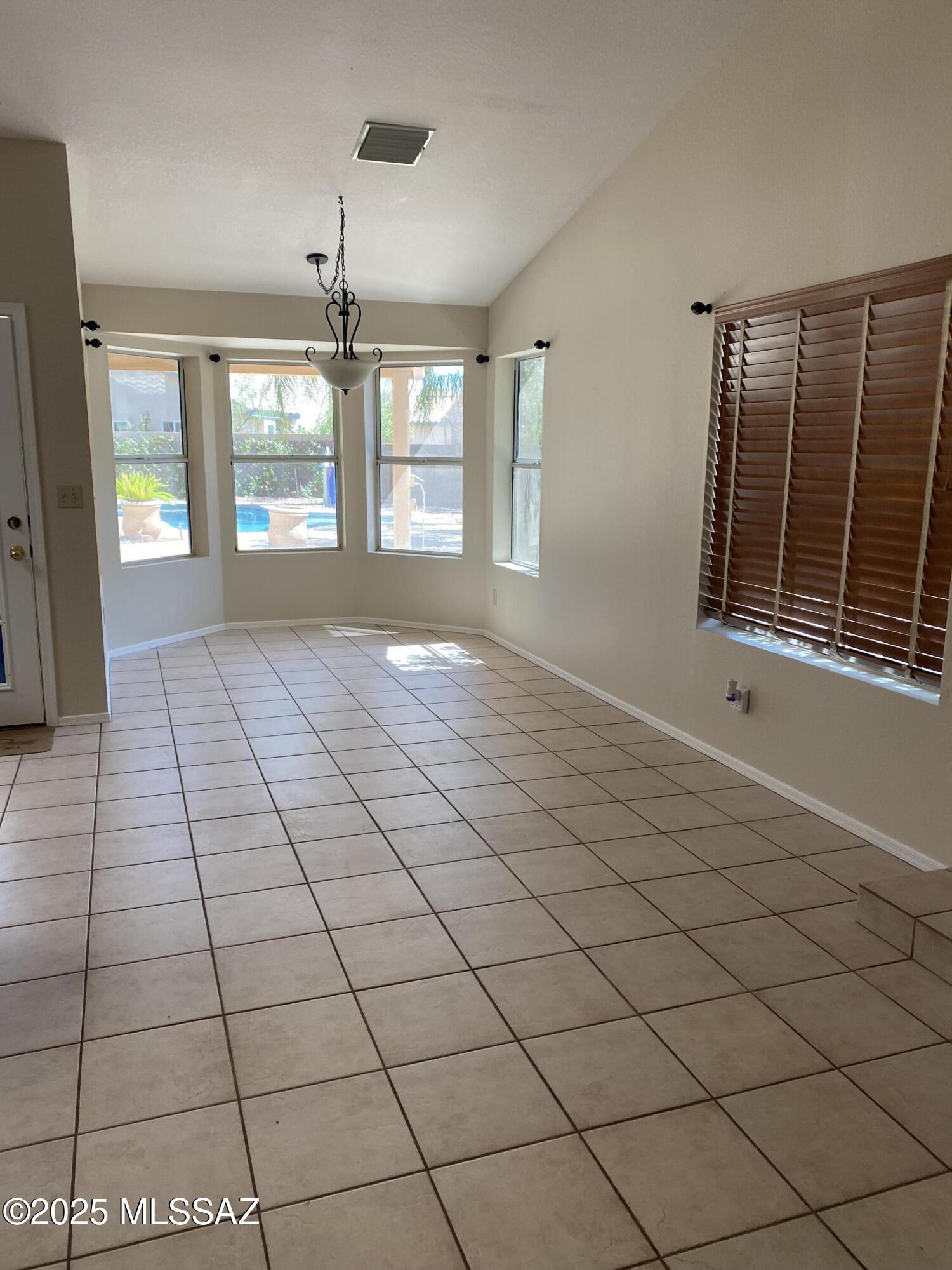 Canada Heights (69-125) - Residential
