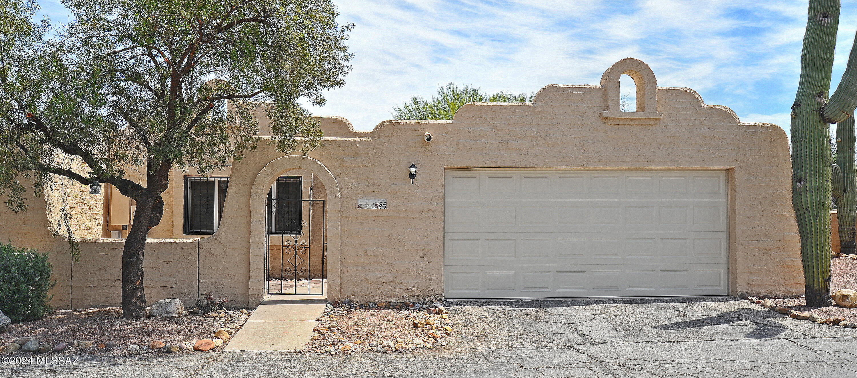 Welcome to your new home in Patio Villas! This charming 2-bedroom, 2-bathroom townhome offers a perfect blend of convenience and comfort. Located in a prime spot in town, you'll find shopping, freeway access, schools, and all essentials just minutes away. Step inside to discover a meticulously updated interior, boasting a sleek kitchen adorned with granite countertops, brand-new appliances, and stylish cabinetry. Both bathrooms have been thoughtfully renovated, ensuring modern functionality and aesthetics. Situated on a premium lot, this property stands out with its additional parking spot out front and the largest backyard in the neighborhood. Whether you're hosting gatherings or simply enjoying some outdoor relaxation, this expansive yard offers endless possibilities. Act fast!