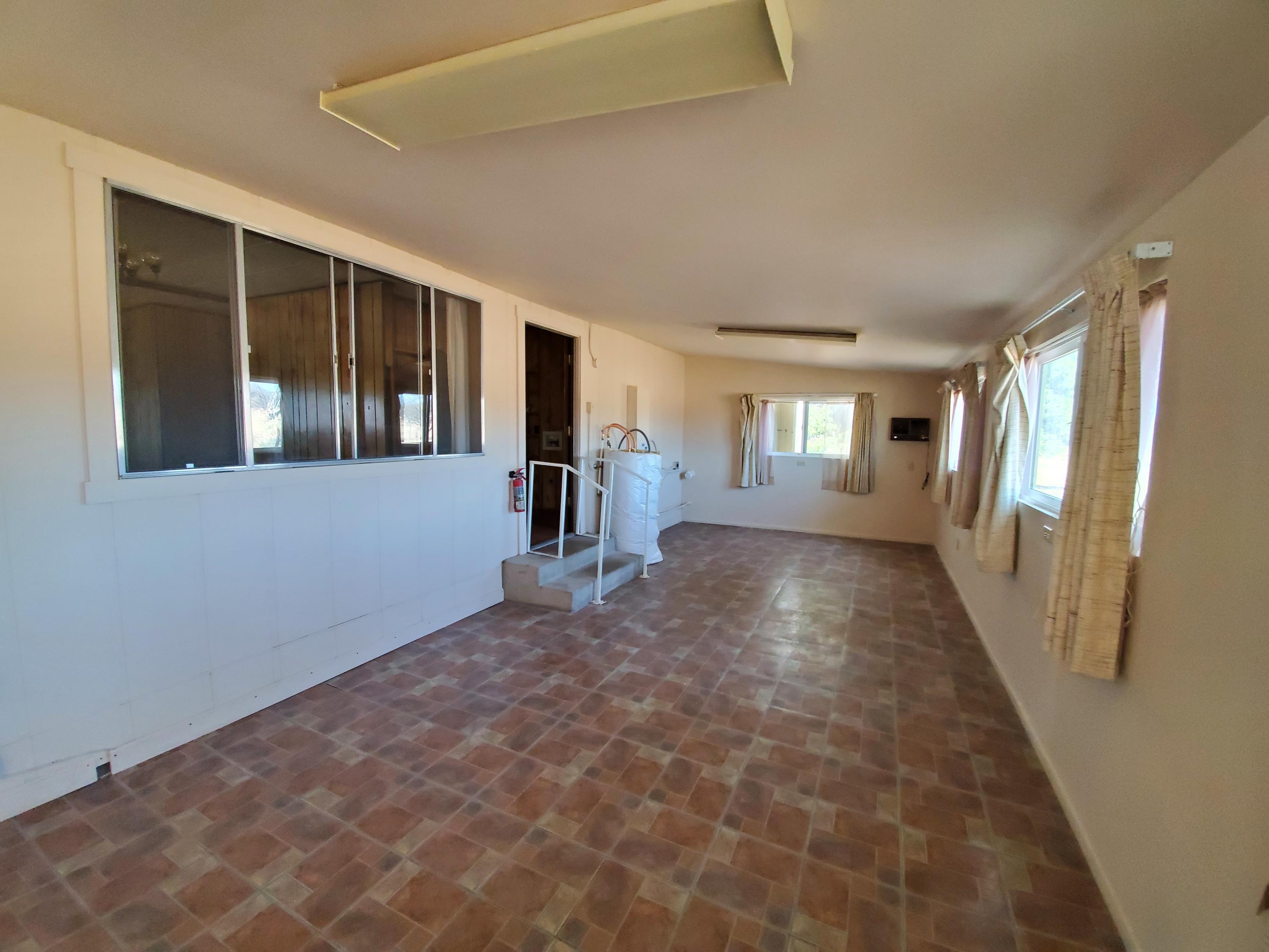 J Six Ranchettes - Residential