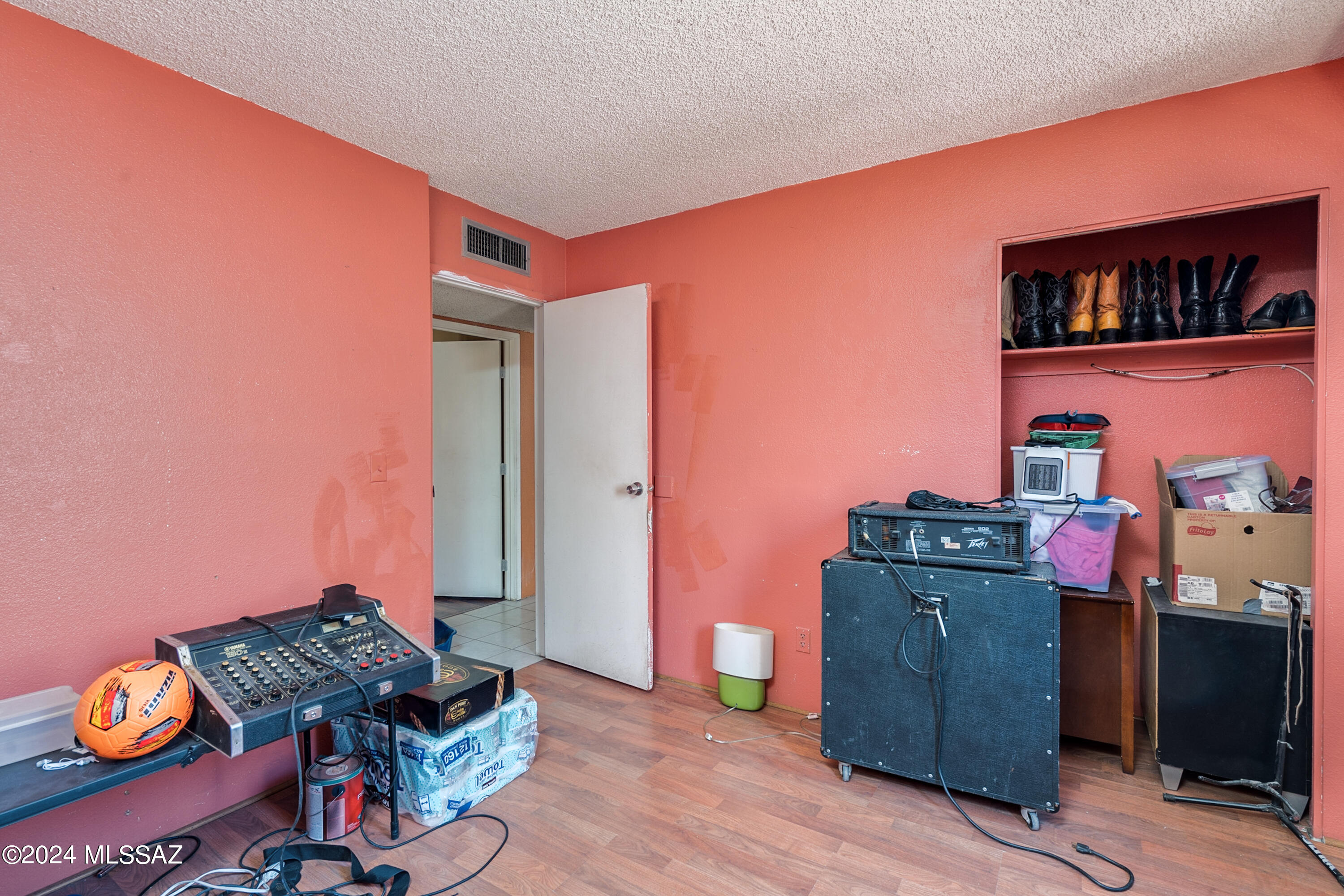Kino Meadows (1-128) - Residential