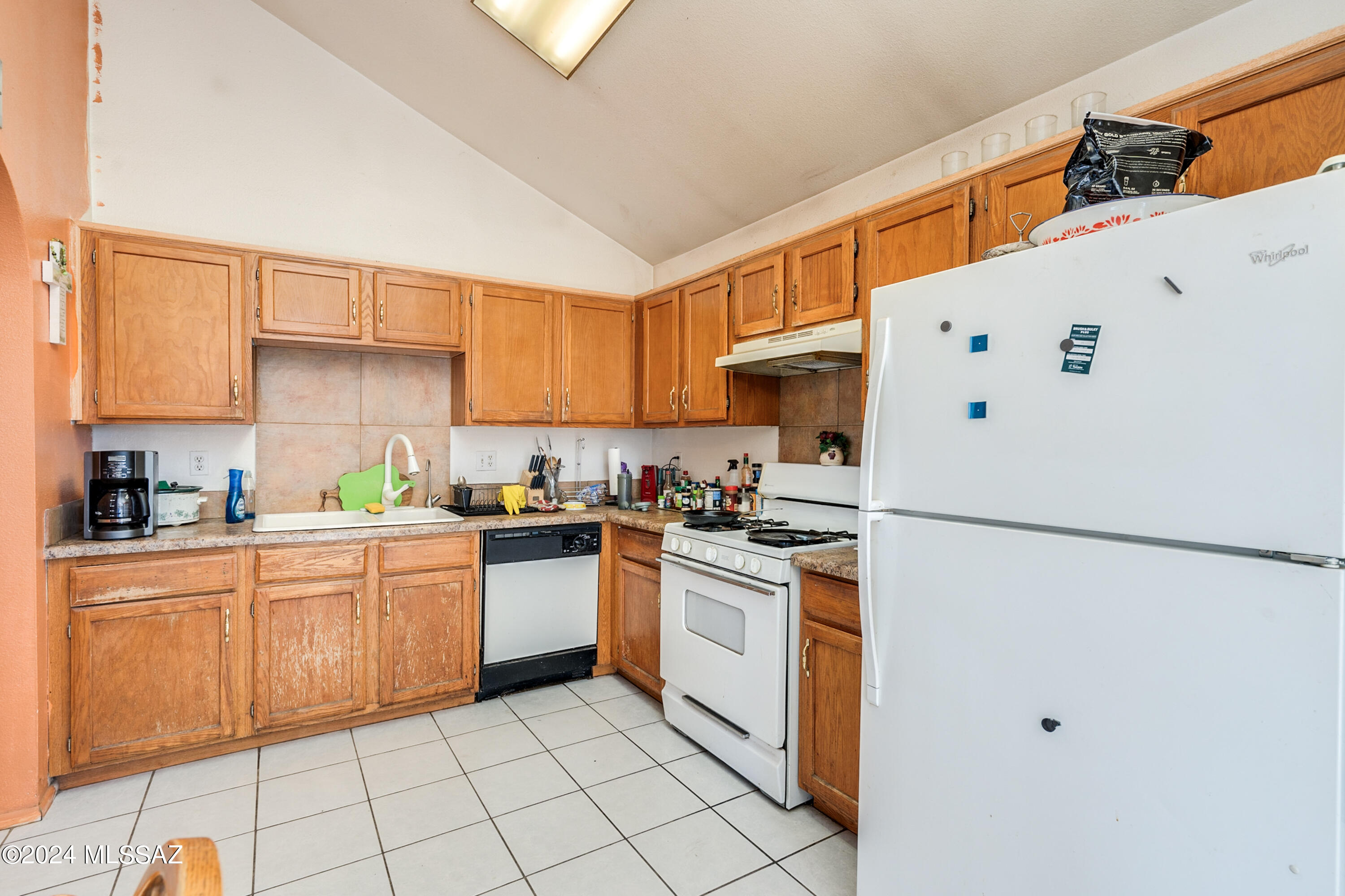 Kino Meadows (1-128) - Residential