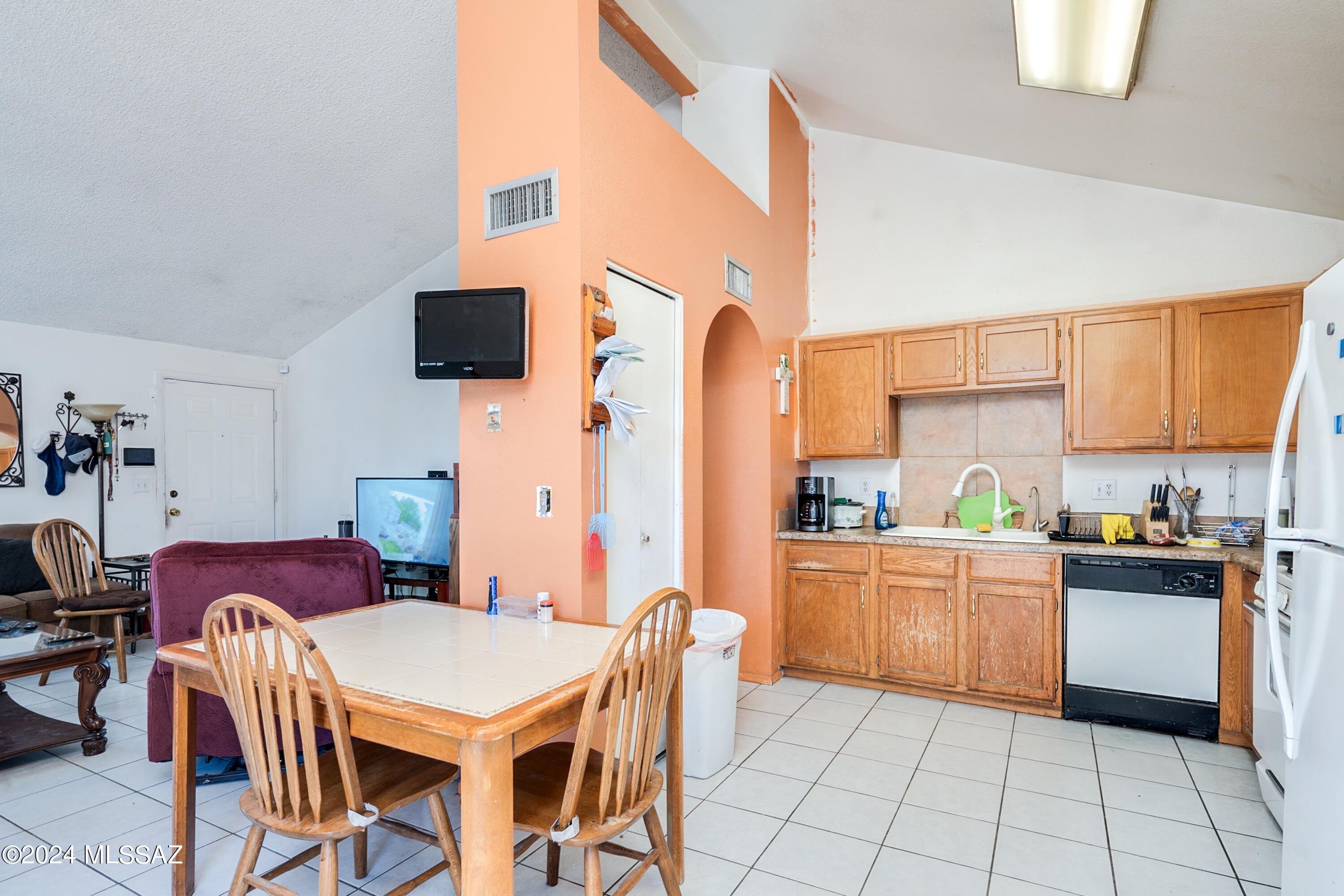Kino Meadows (1-128) - Residential