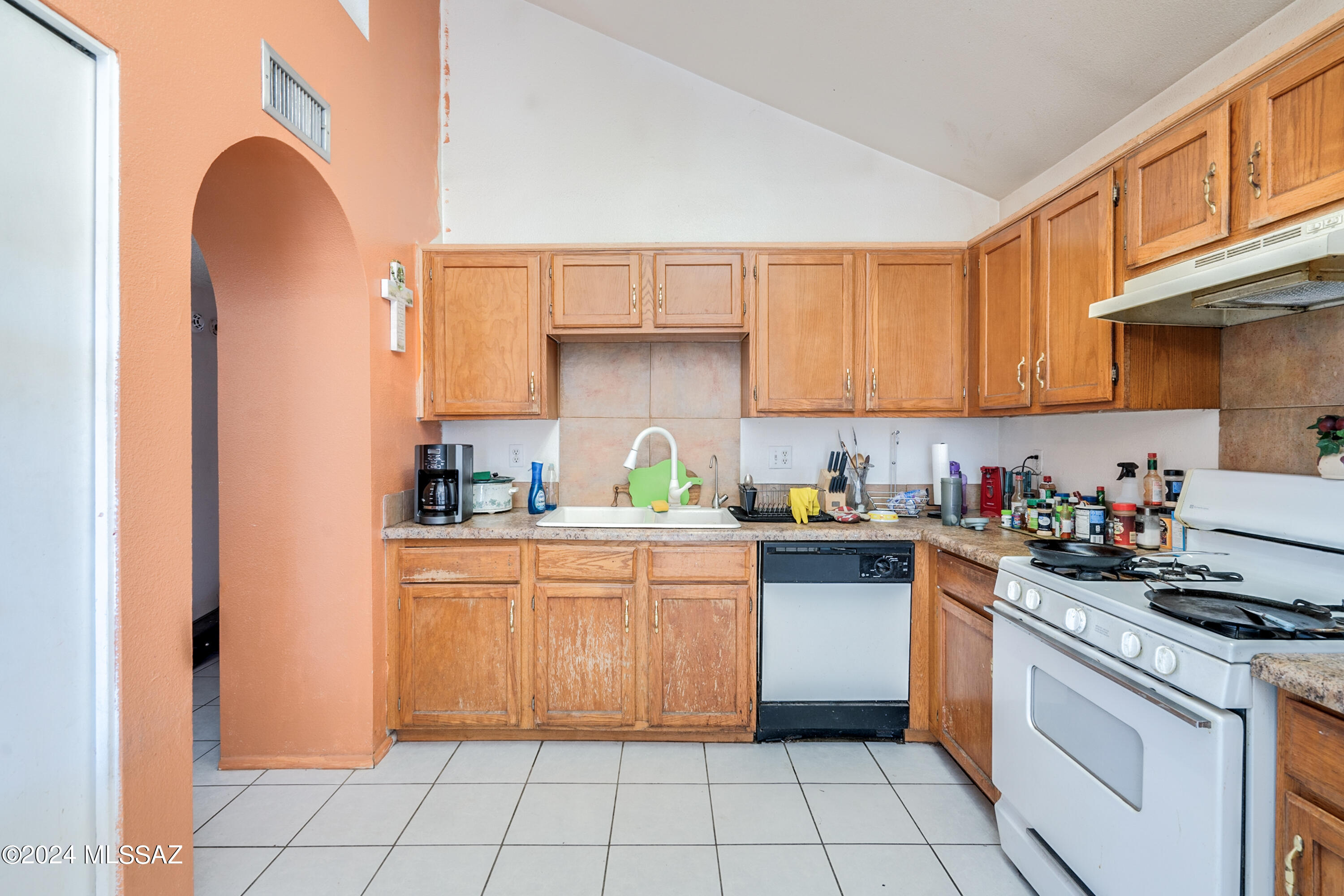 Kino Meadows (1-128) - Residential