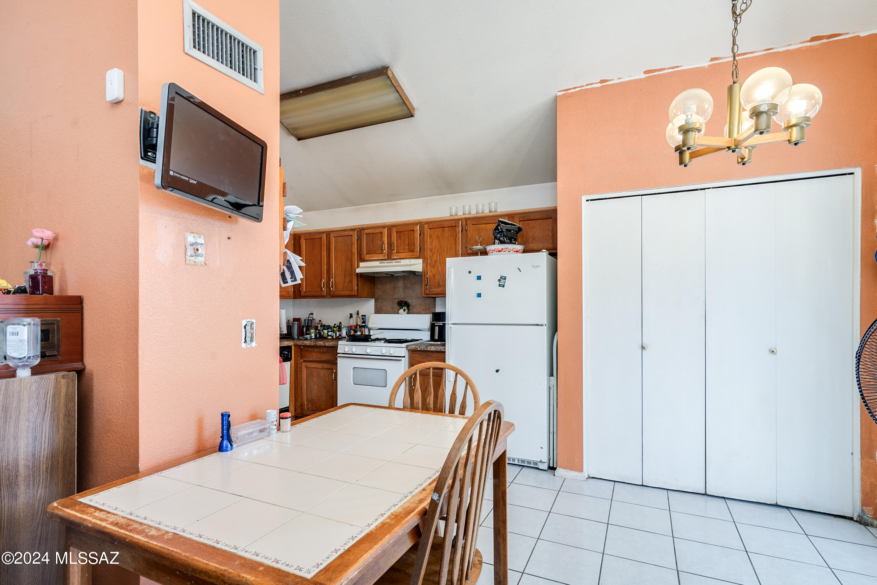 Kino Meadows (1-128) - Residential