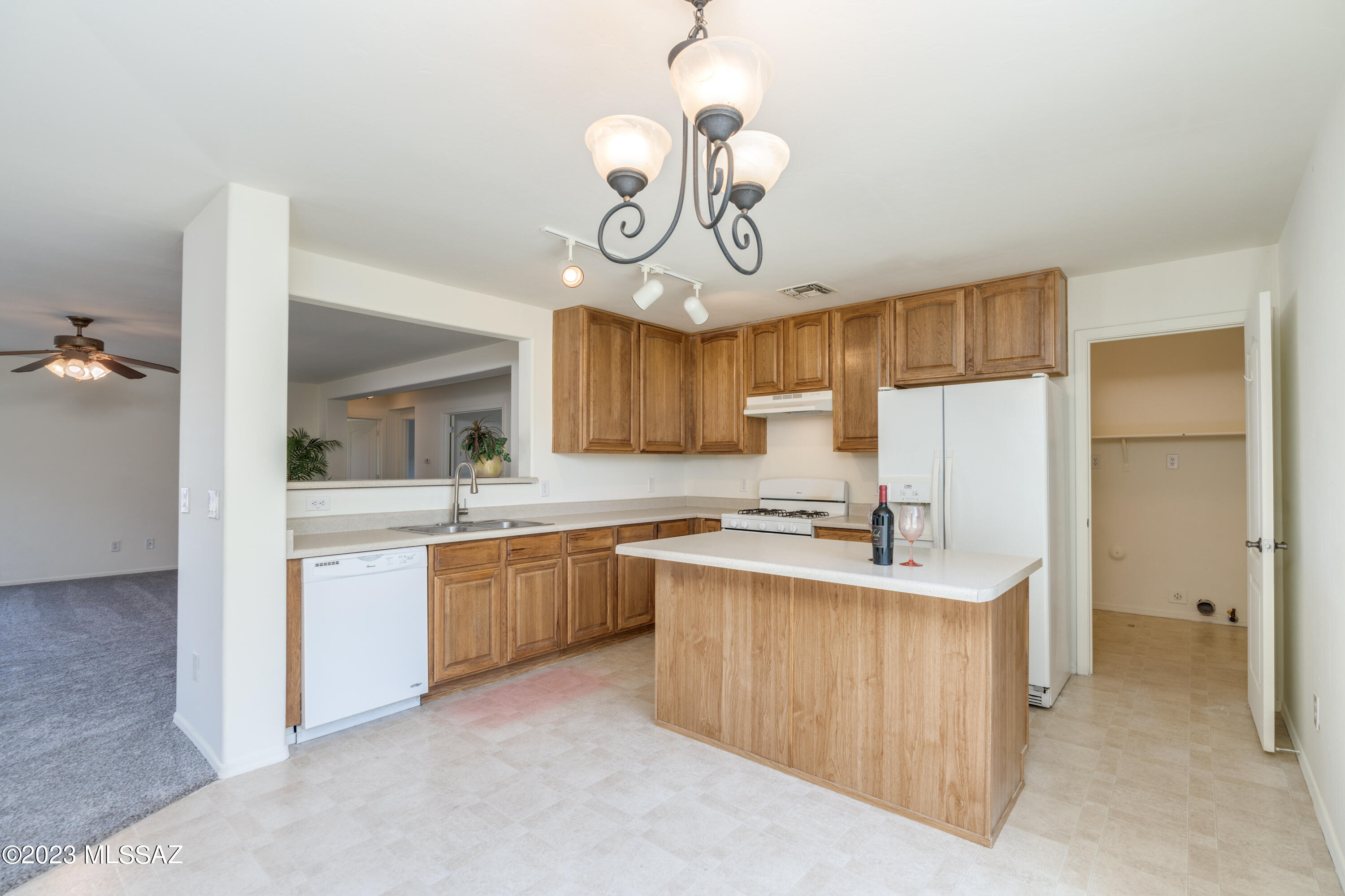 Houghton Village (1-55) - Residential