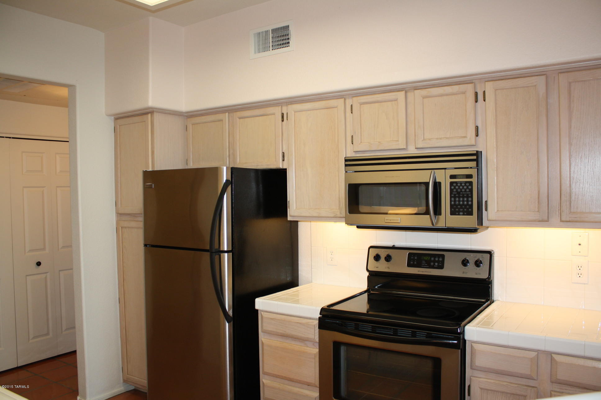 Pinnacle Canyon Condominium - Residential Lease