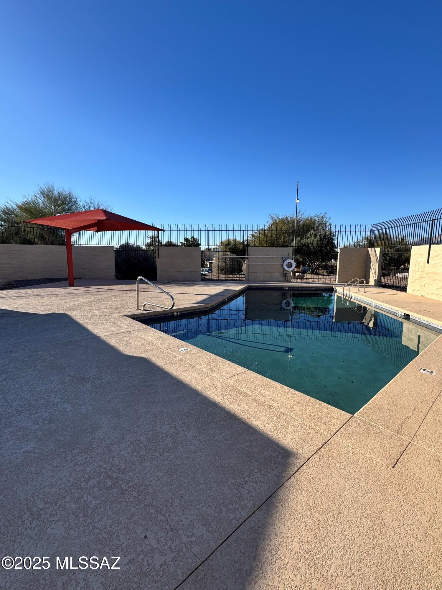 Pantano Townhomes (1-118) - Residential