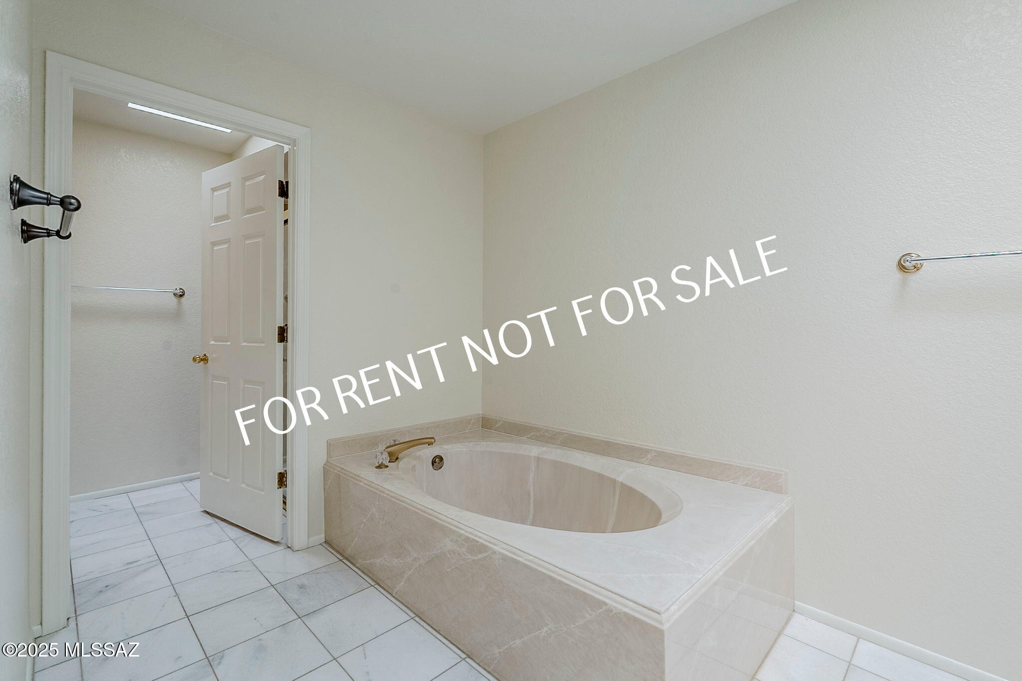 El Conquistador Resort Patio Homes (96-154) - Residential Lease