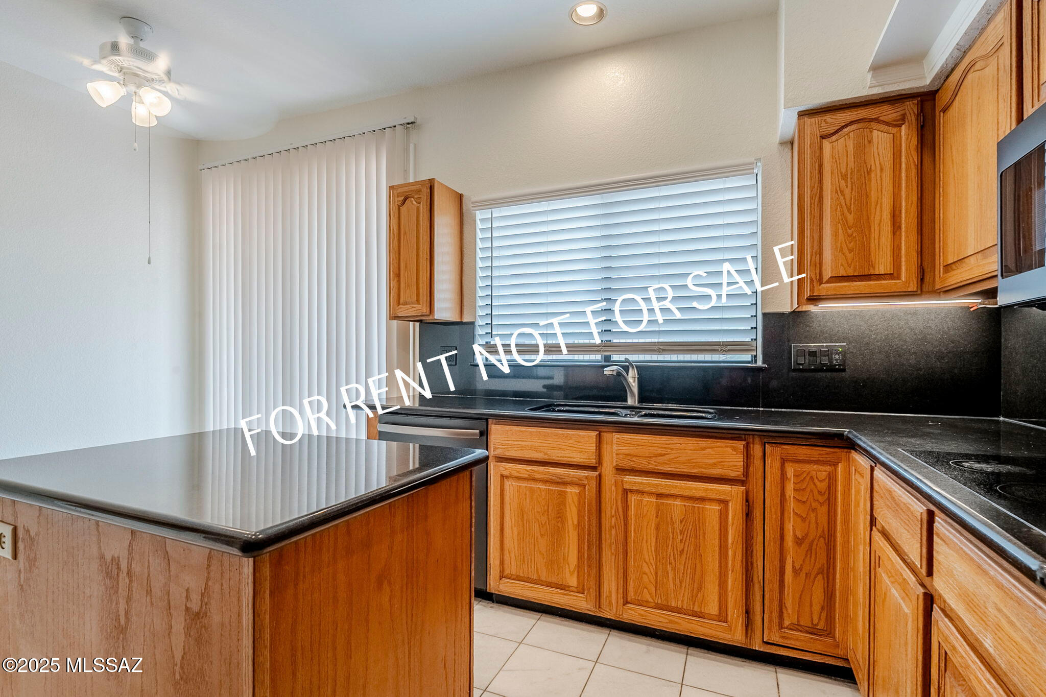 El Conquistador Resort Patio Homes (96-154) - Residential Lease