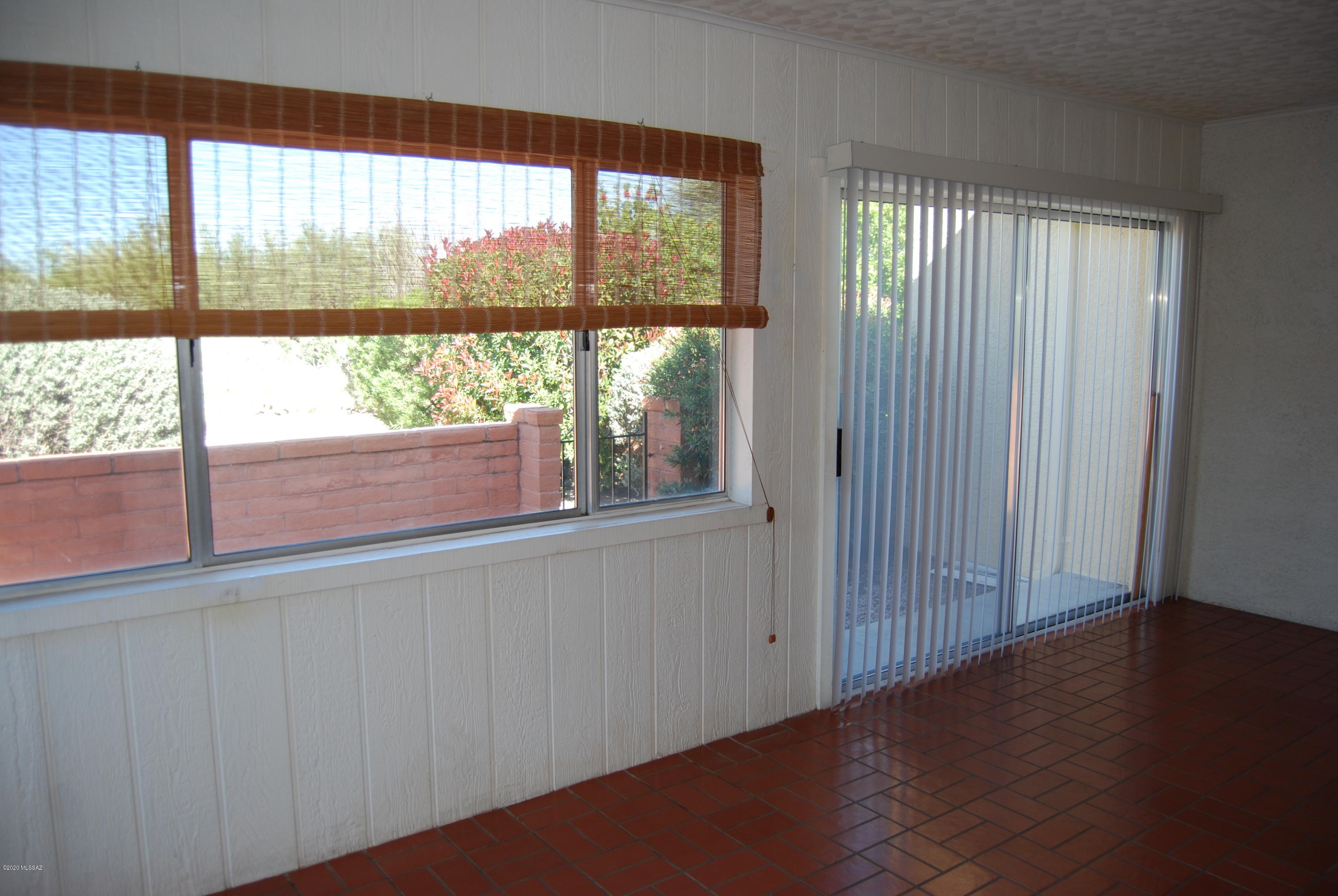 Colonia De Los Alamos - Residential Lease
