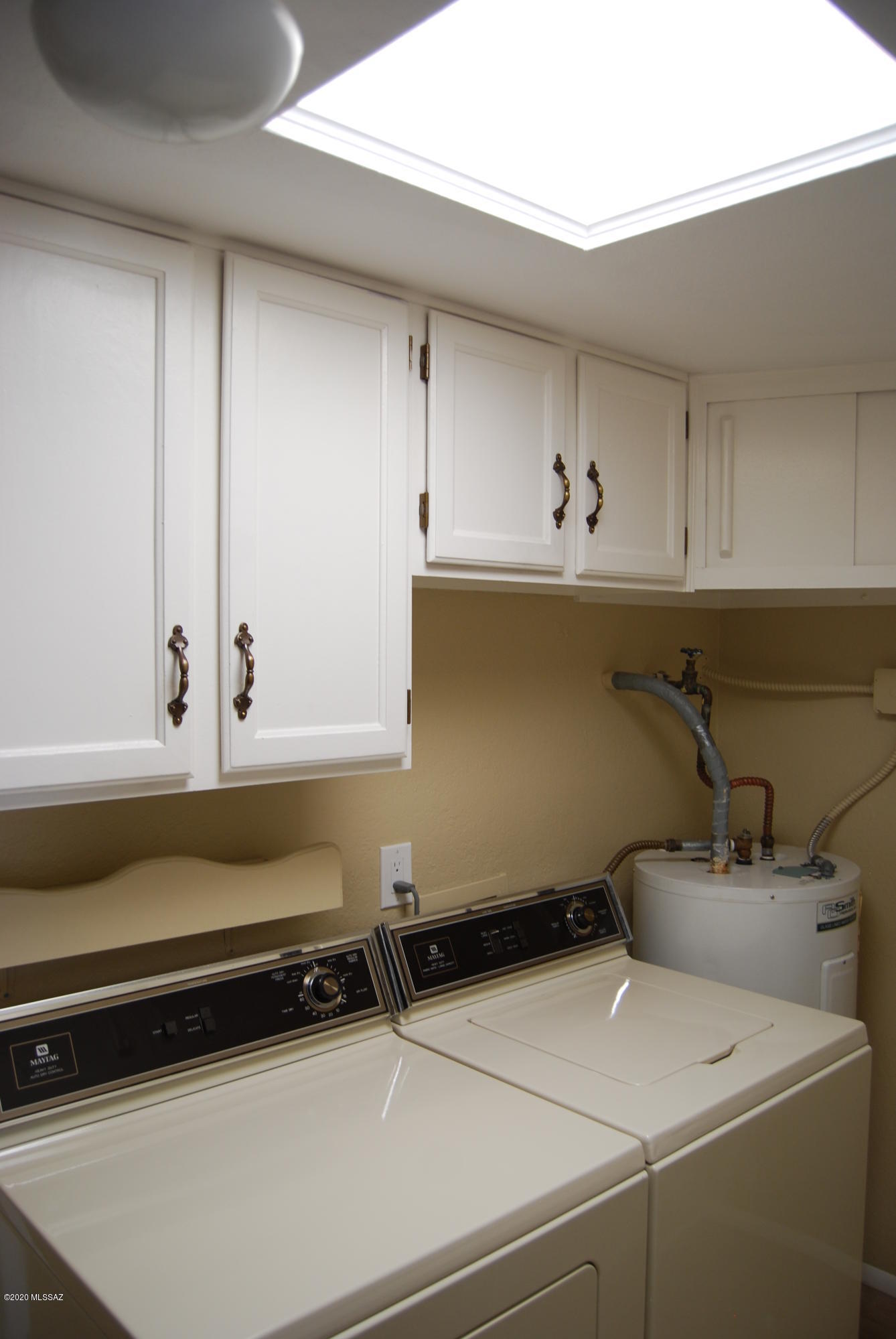 Colonia De Los Alamos - Residential Lease