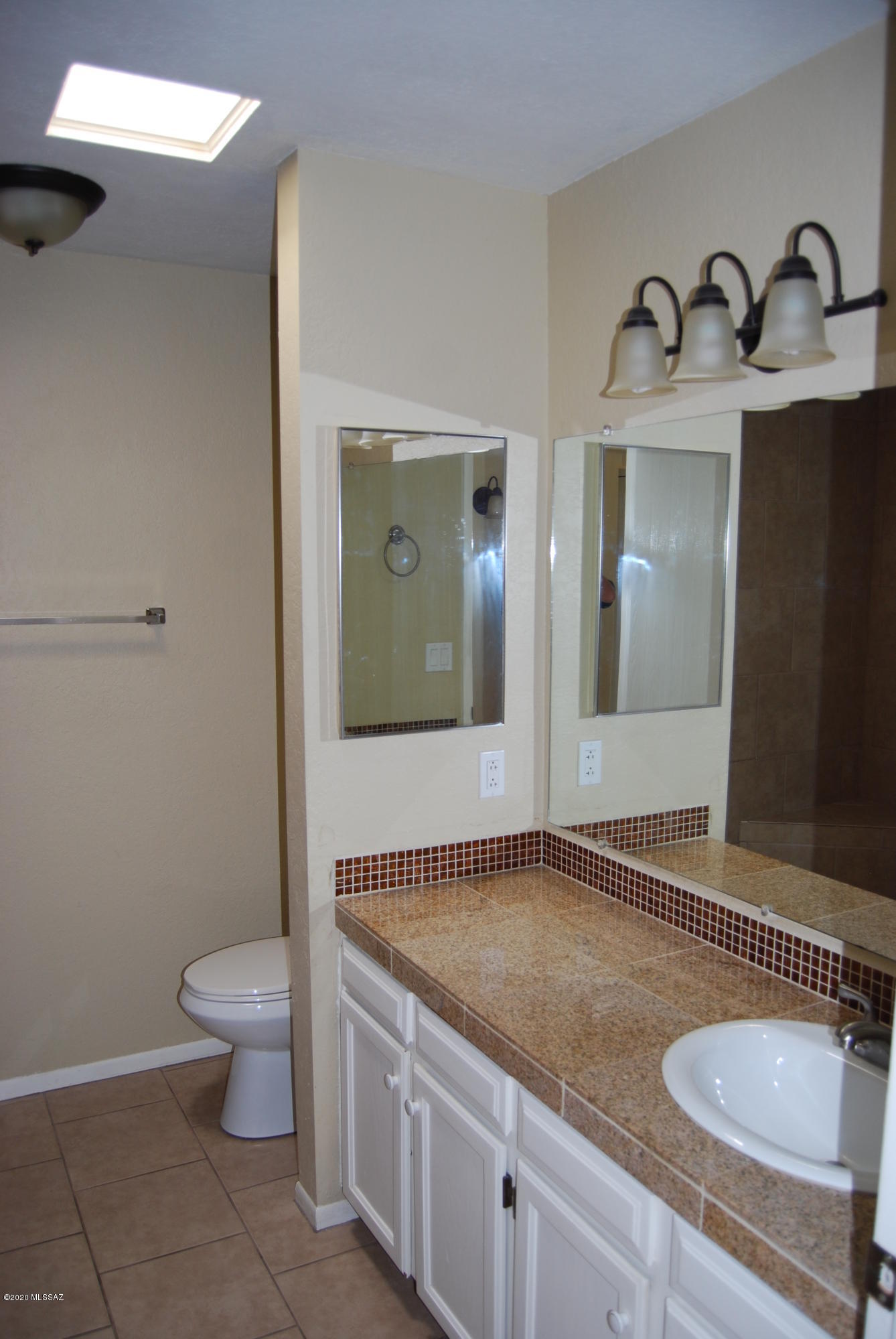Colonia De Los Alamos - Residential Lease