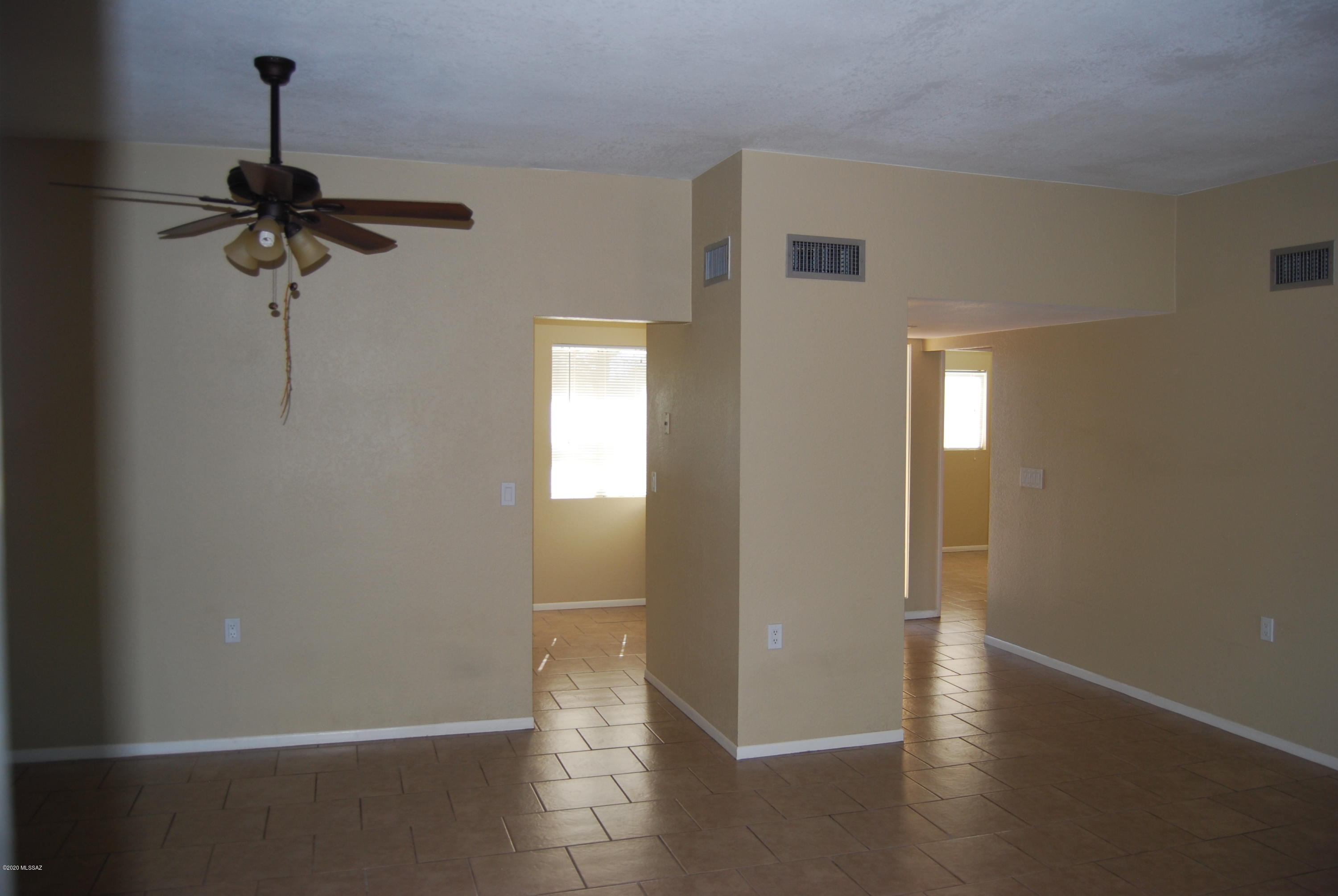 Colonia De Los Alamos - Residential Lease