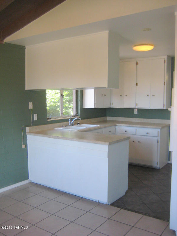 El Montevideo Estates - Residential Lease