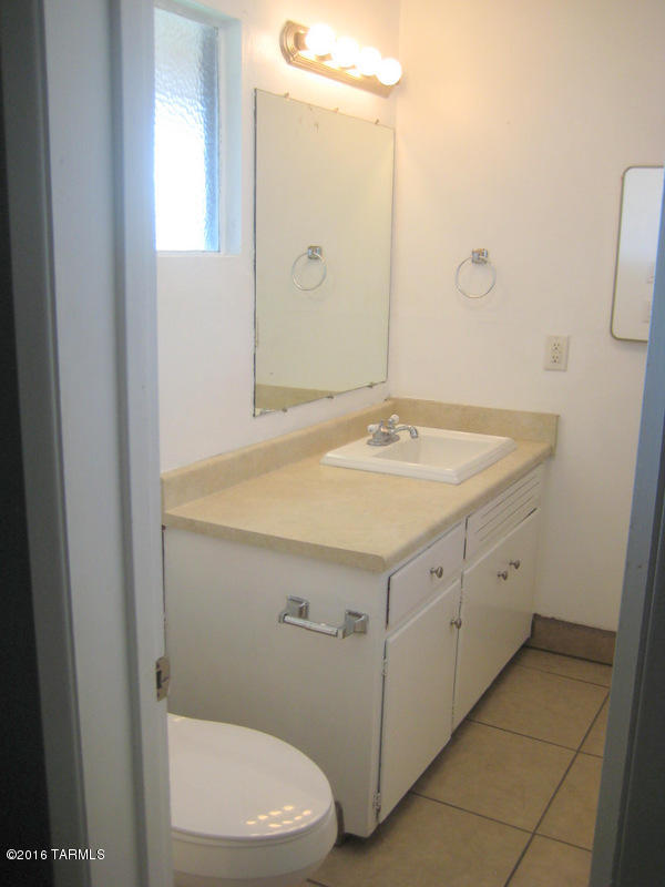 El Montevideo Estates - Residential Lease