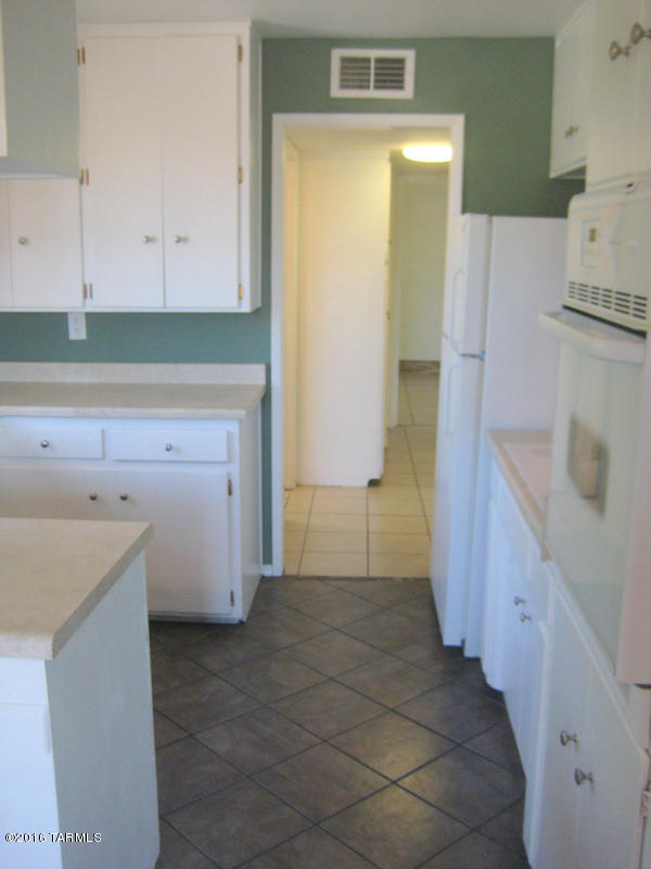 El Montevideo Estates - Residential Lease