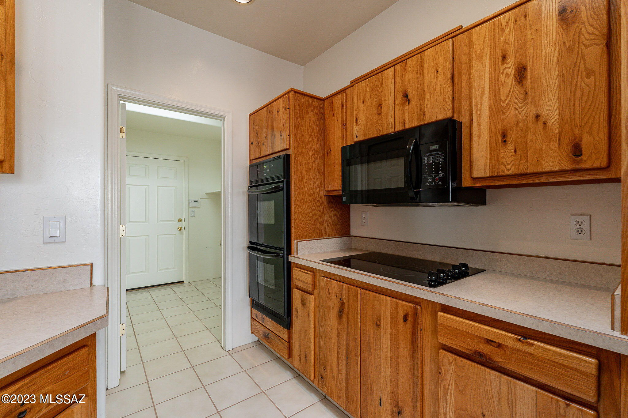 Canada Vista (1-62) - Residential Lease