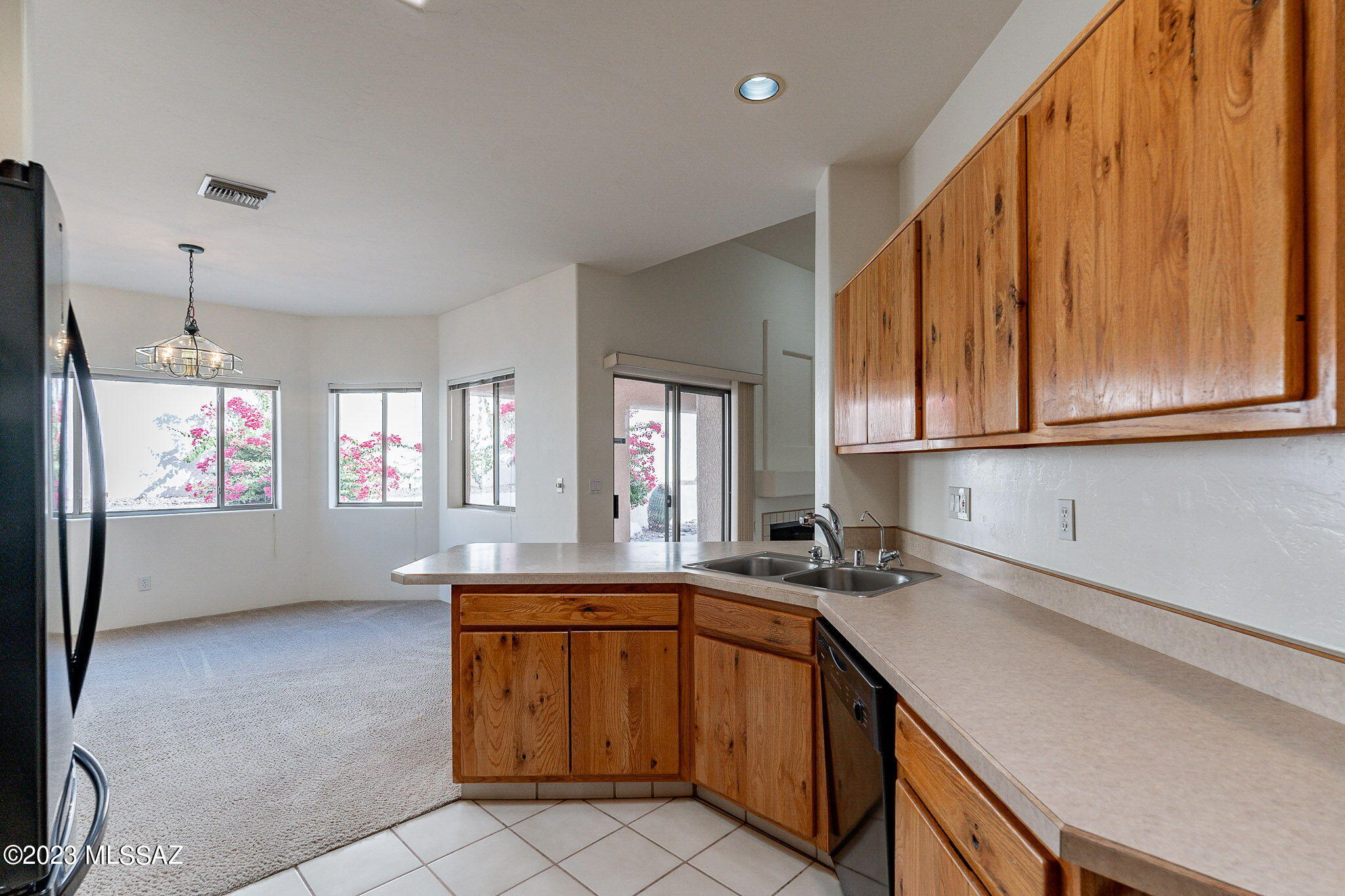 Canada Vista (1-62) - Residential Lease