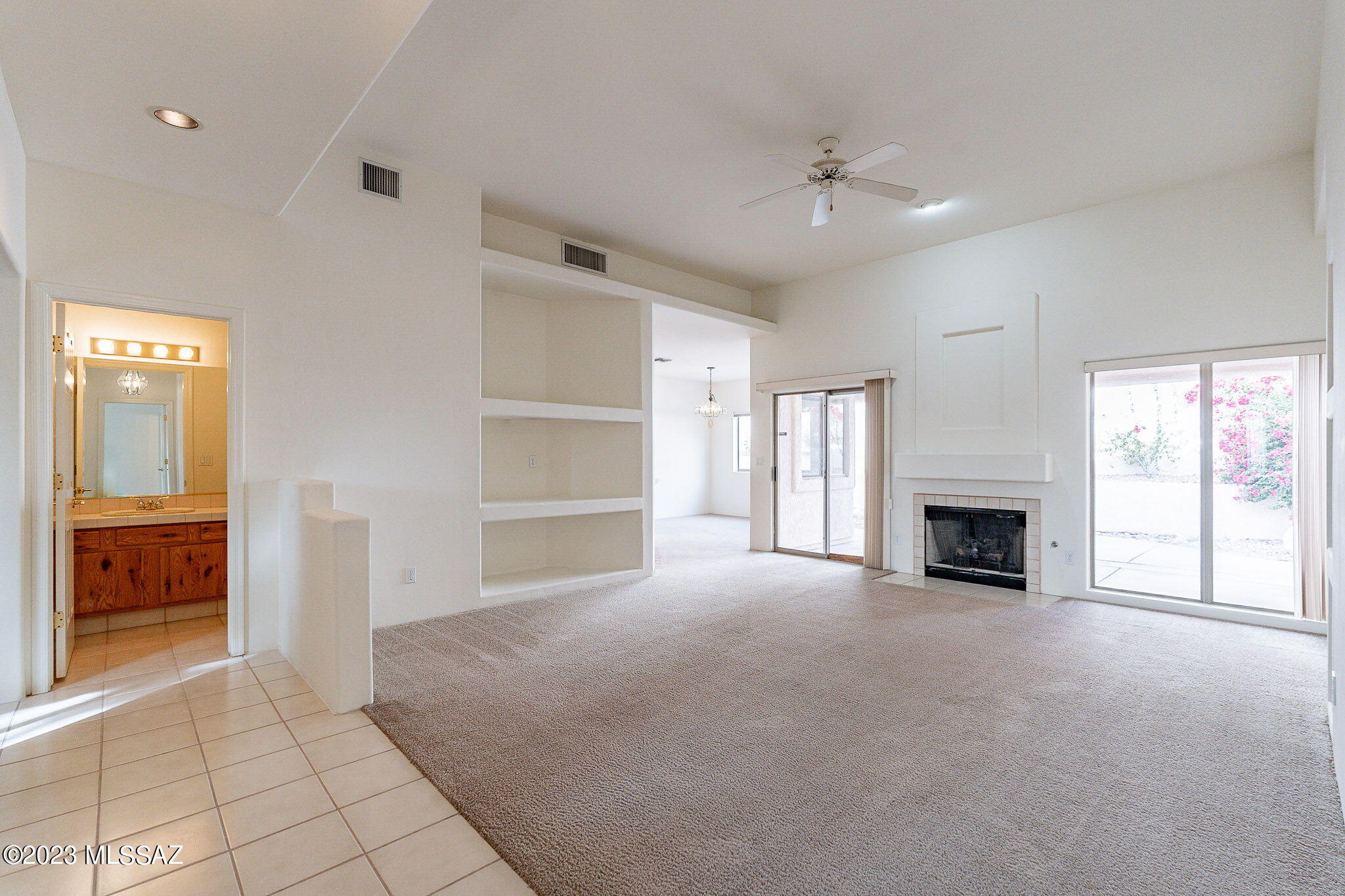 Canada Vista (1-62) - Residential Lease