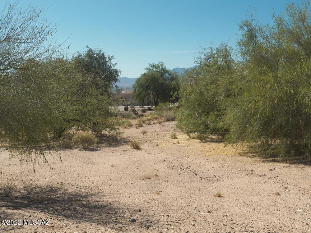 Excellent mountain views from this large one third acre at the end of a cul-de-sac. Abundant privacy with only one neighbor. Electric and water at the lot line. No mandatory timeframe for the start of construction. Select the builder of your choice.