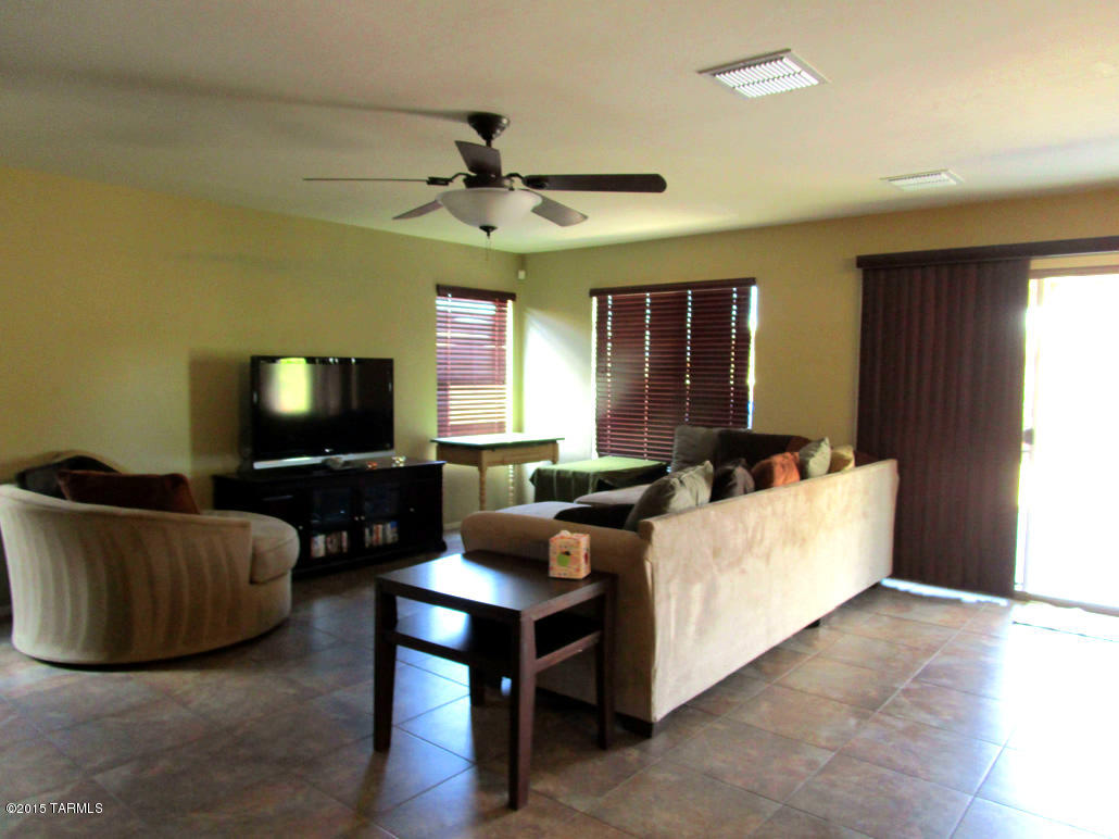 Rancho Paraiso (1-183) - Residential Lease