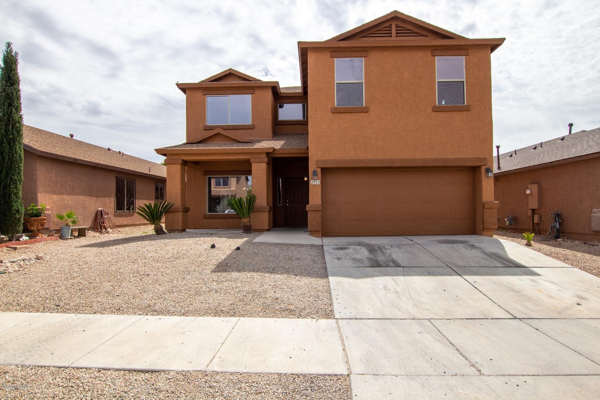 Tres Pueblos - Residential