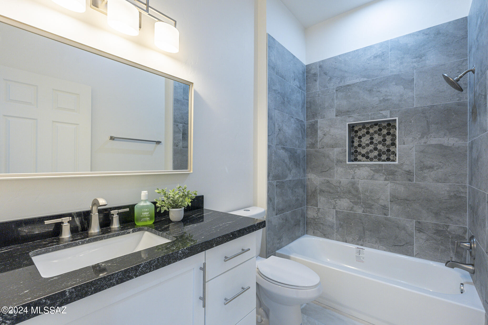 Rio Rico Ranchettes 18 - Residential