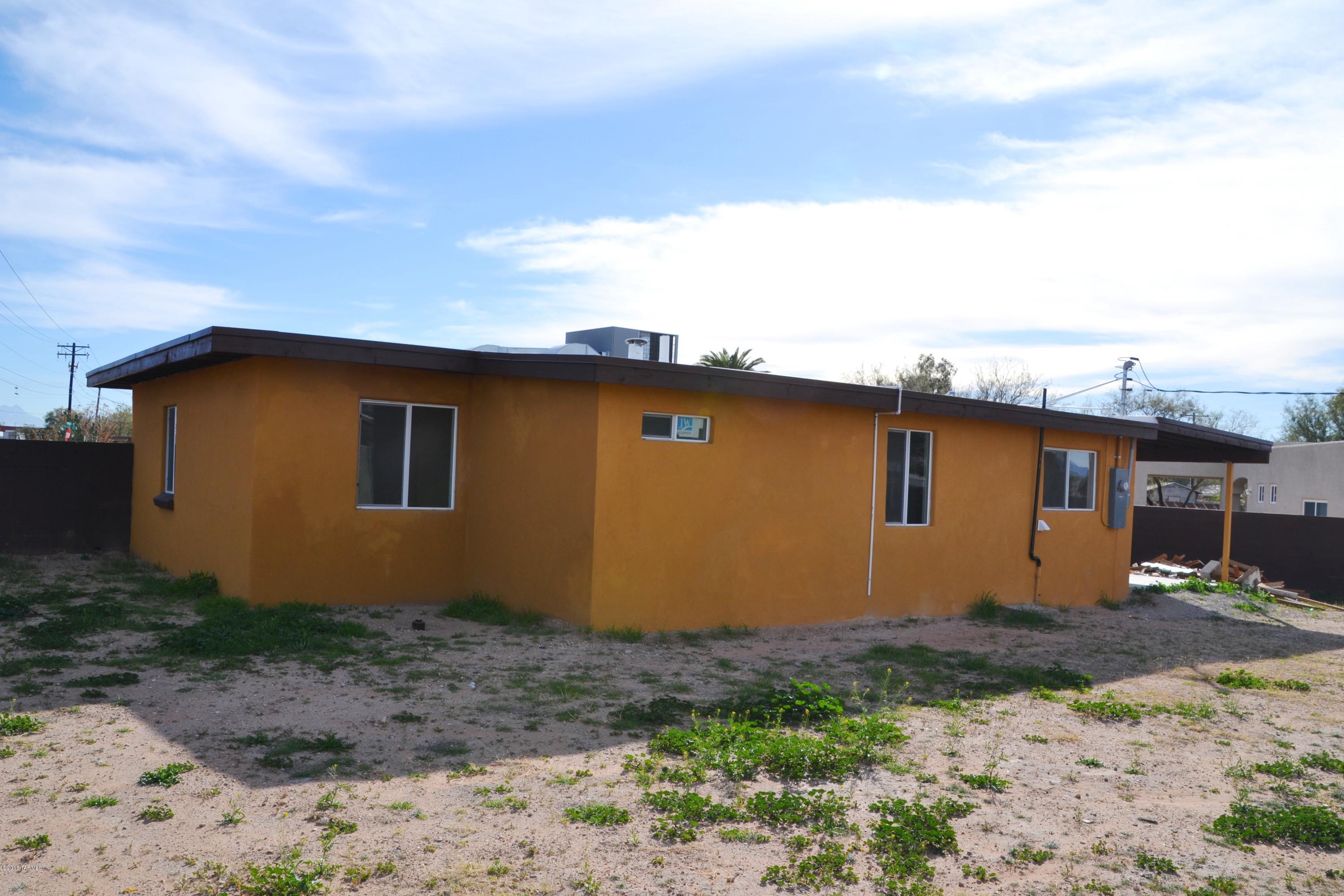 Country Club Park - Residential