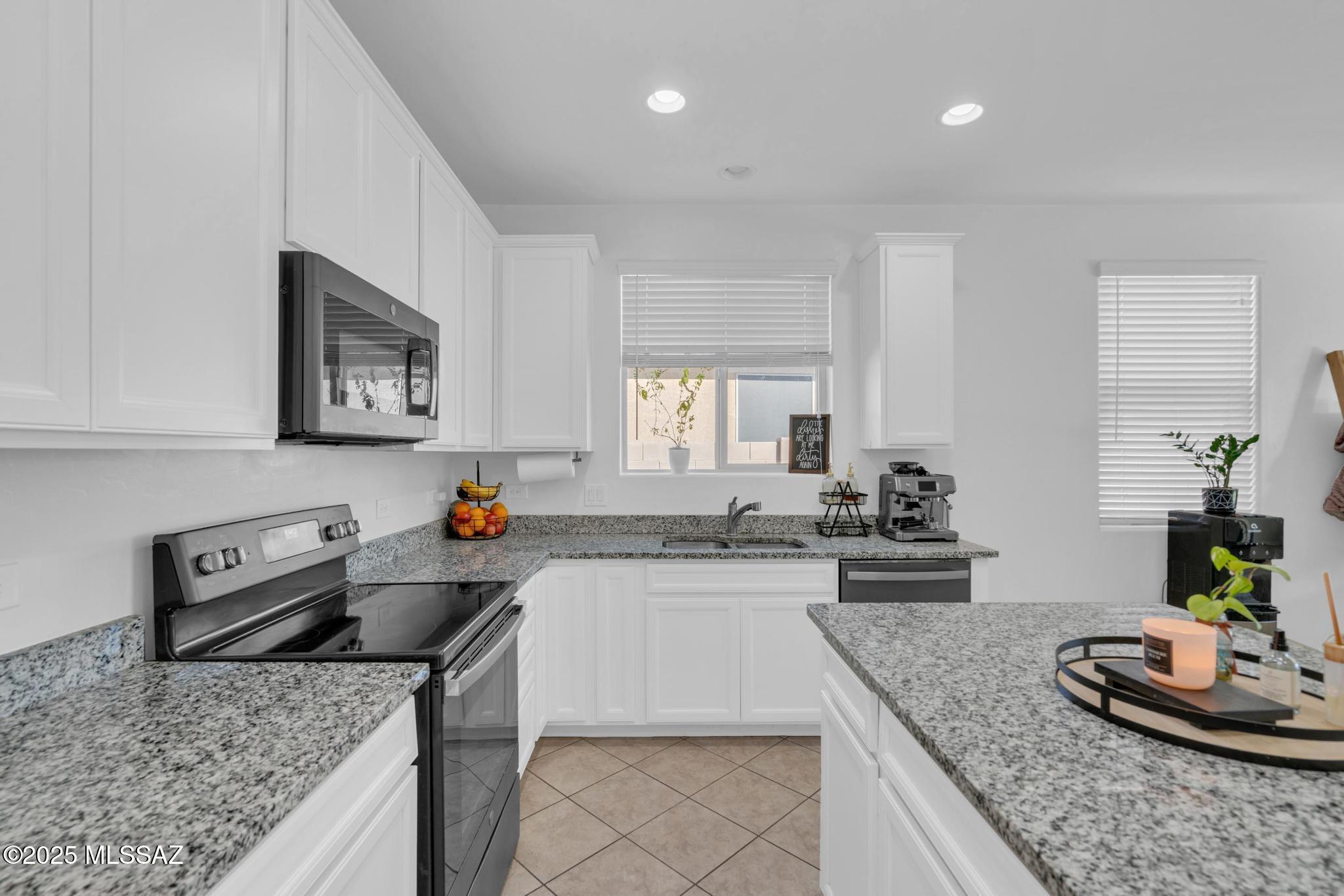 La Estancia De Tucson (1-330) - Residential