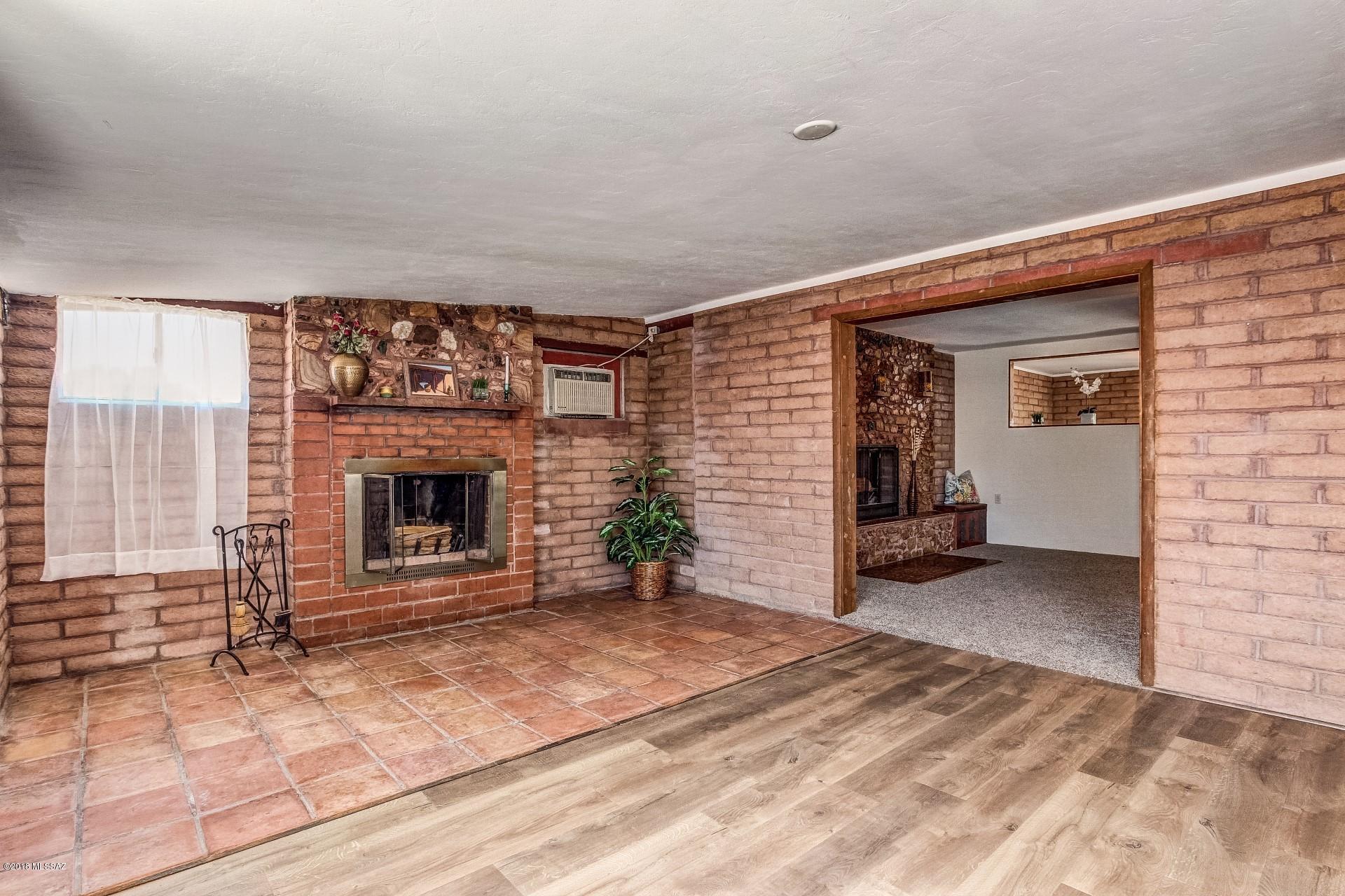 Oracle Village Estates - Residential