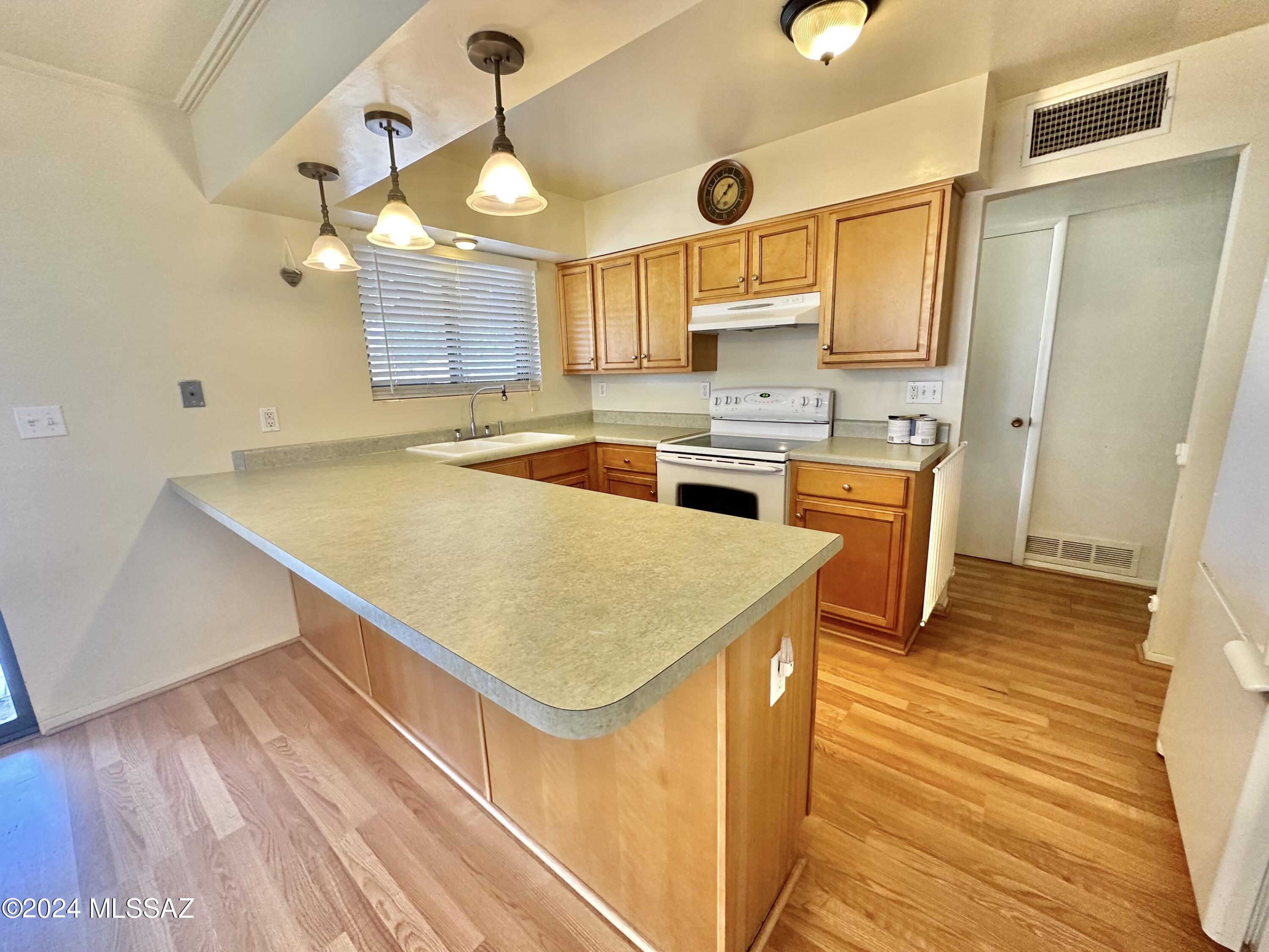 Oracle Village Estates - Residential Lease