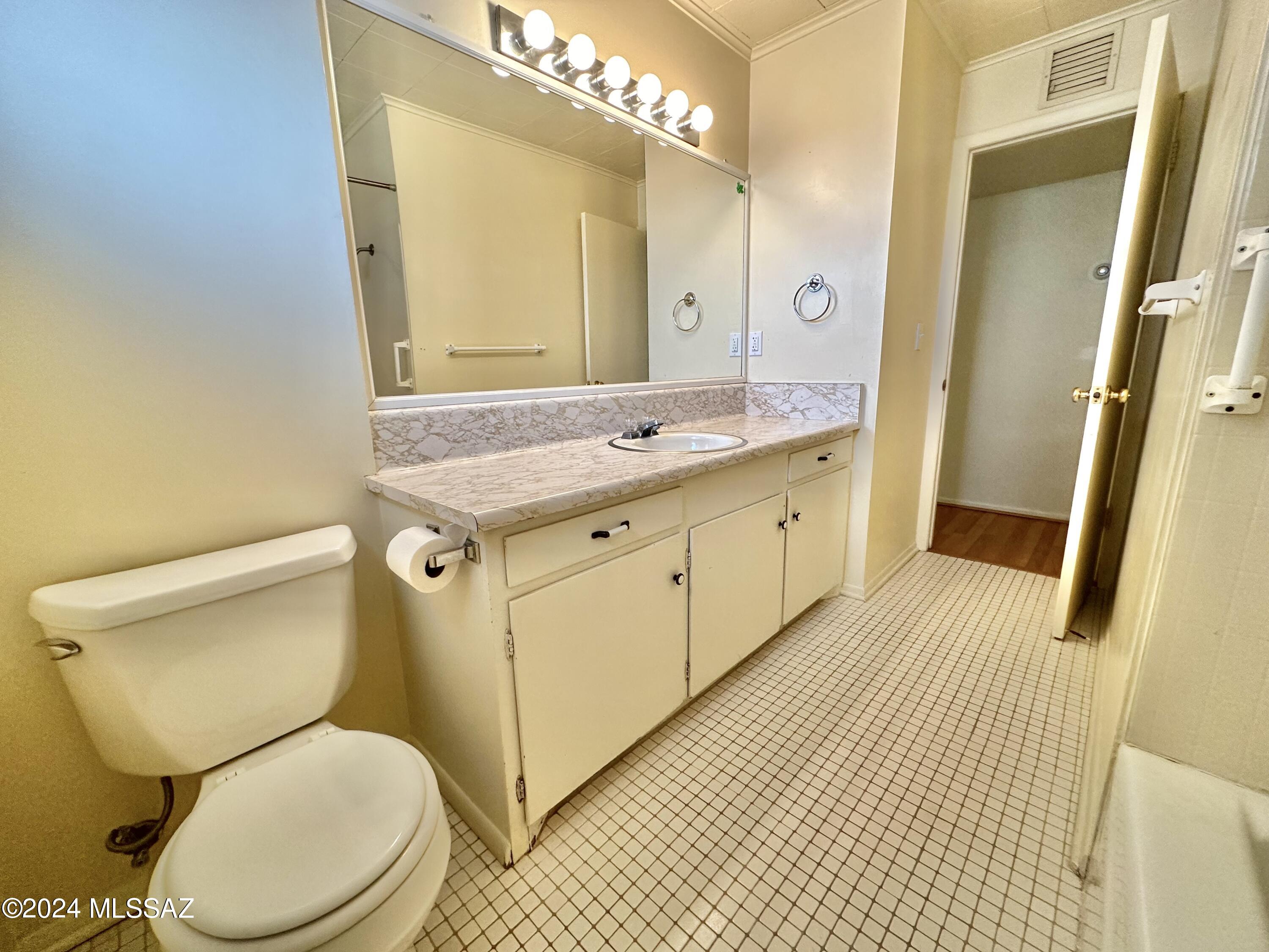 Oracle Village Estates - Residential Lease