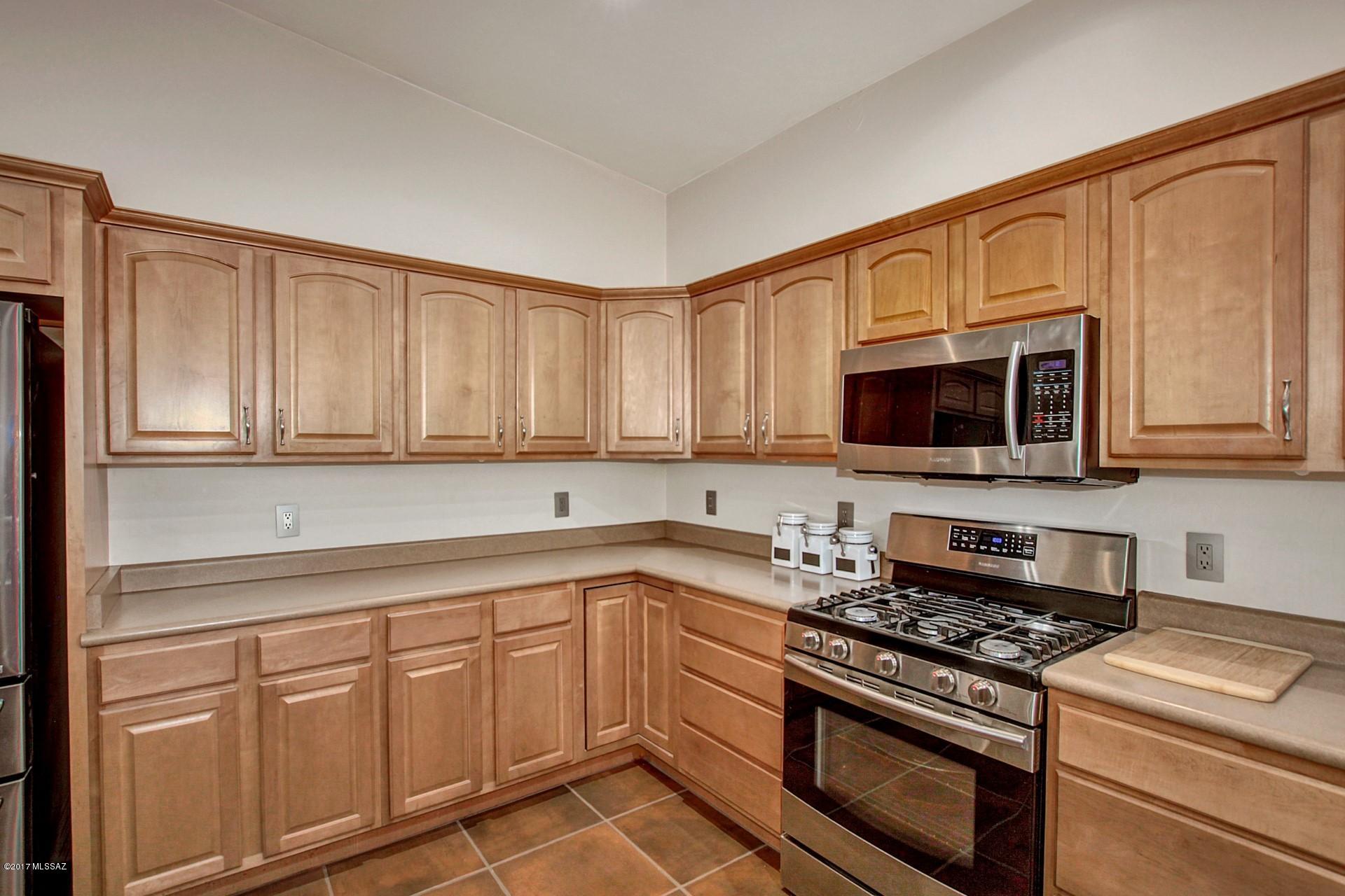 Colonias La Canada (83-219) - Residential