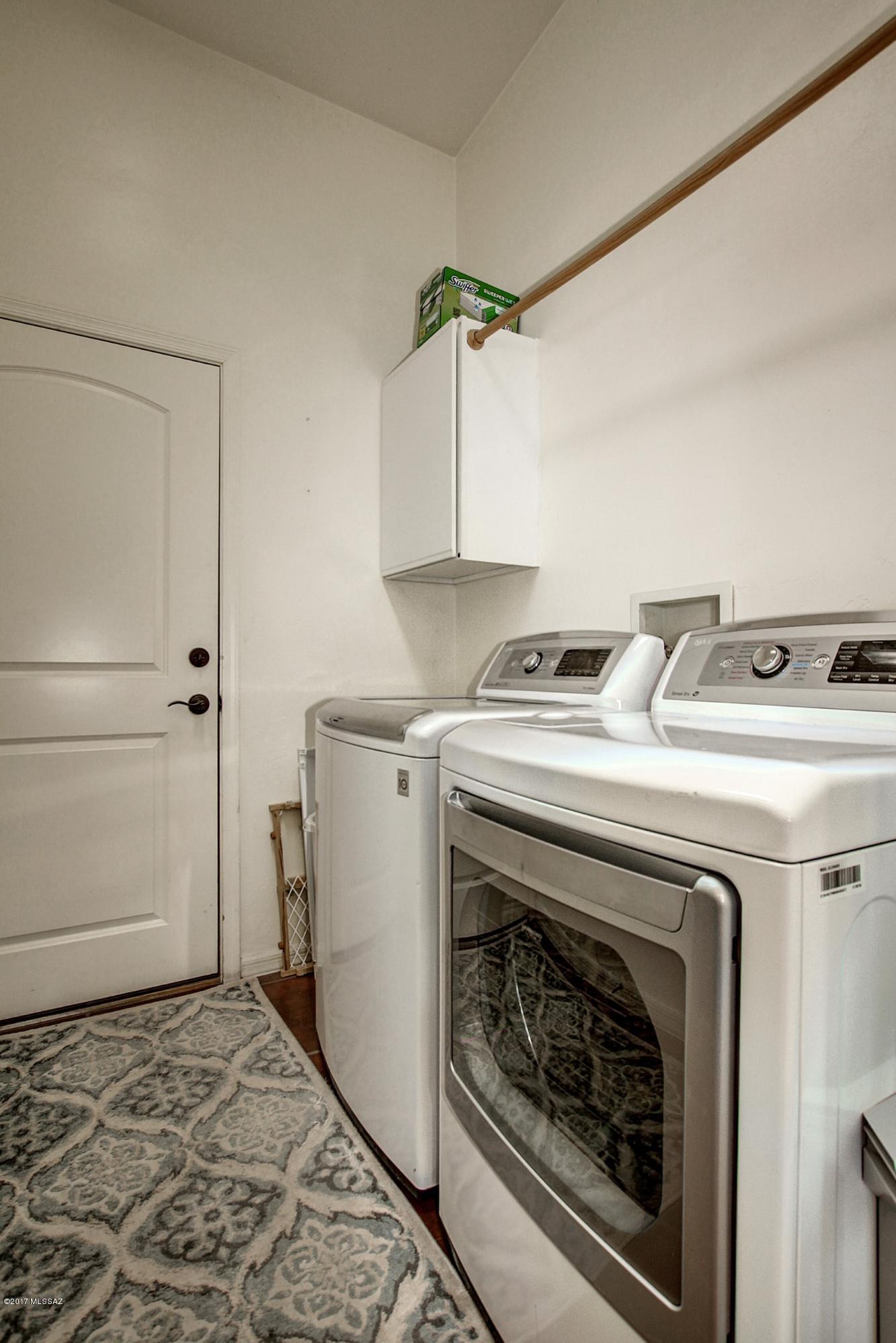 Colonias La Canada (83-219) - Residential