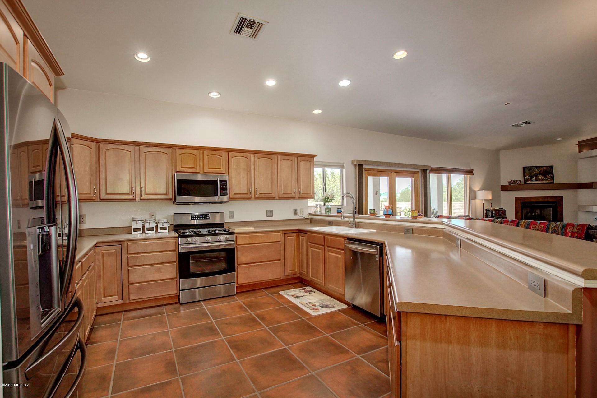 Colonias La Canada (83-219) - Residential