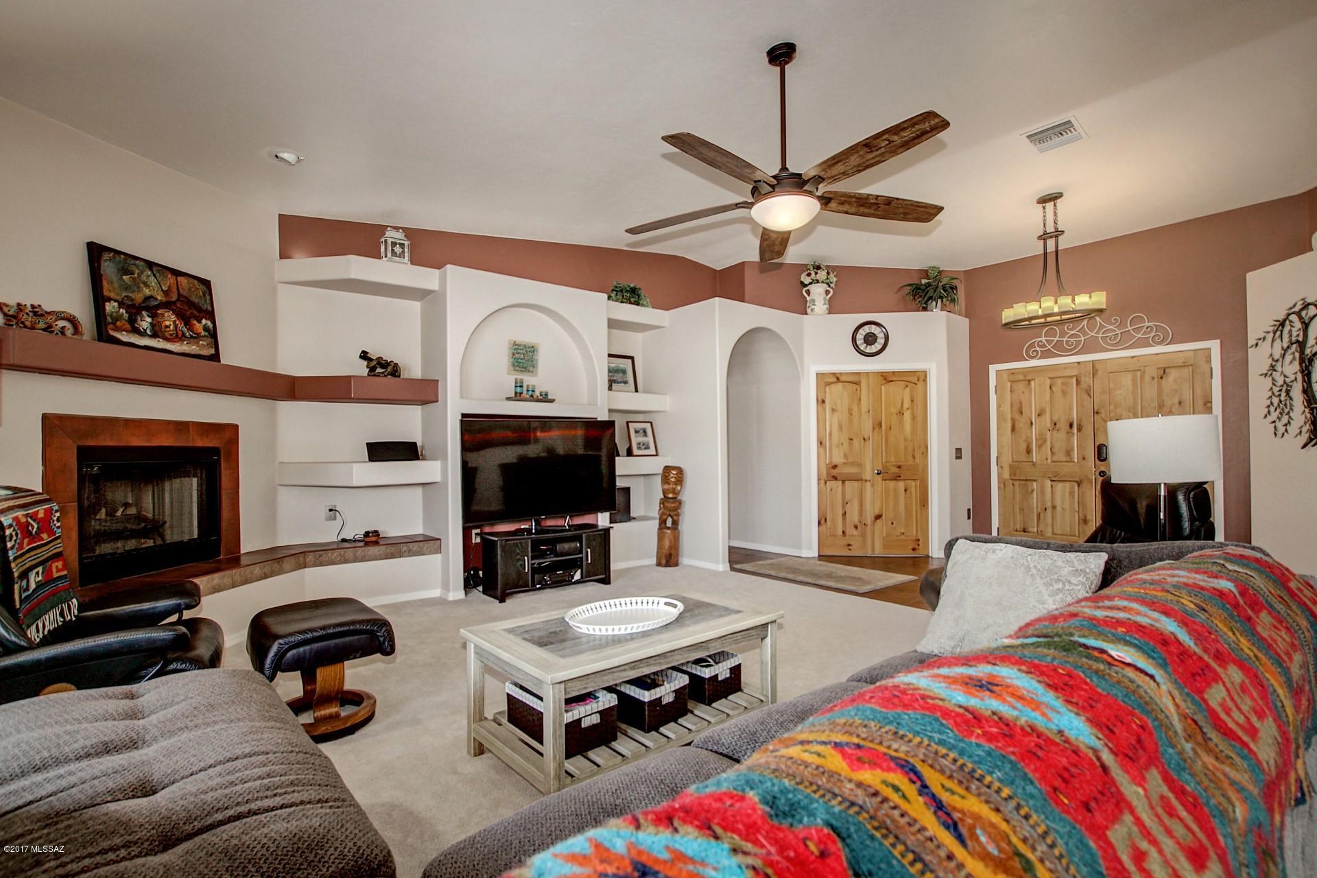Colonias La Canada (83-219) - Residential