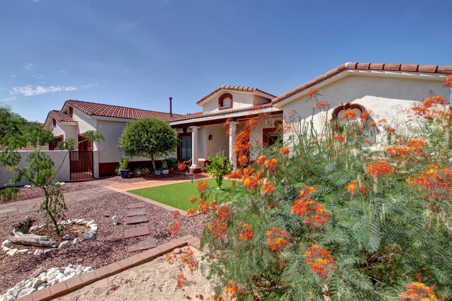 Colonias La Canada (83-219) - Residential