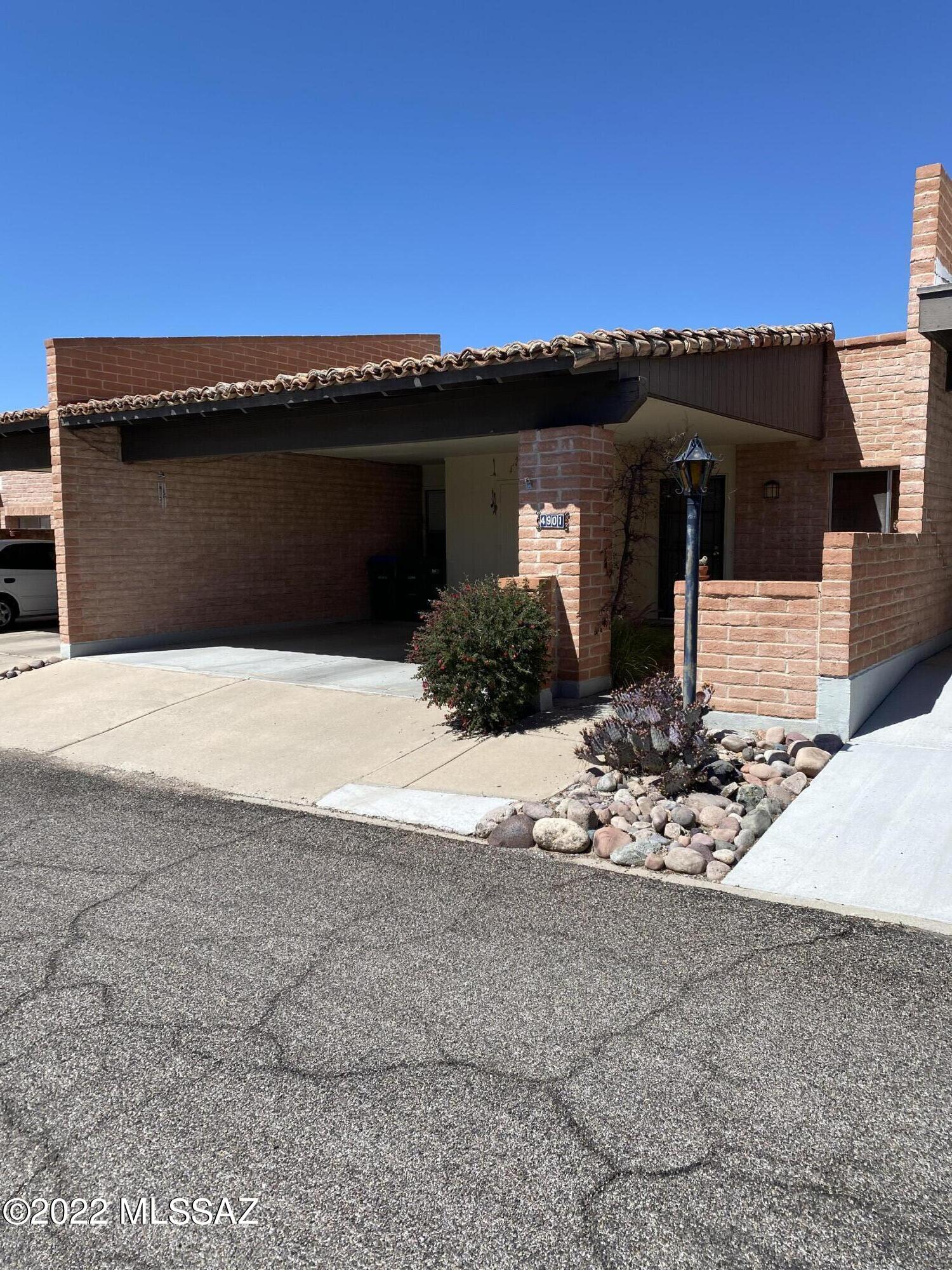 Perfect Foothills townhome for seasonal or full-time owners in sought after Tierra Sienna neighborhood. With new HVAC, dishwasher, roll-out drawers, comfort height toilets, roof and sewer updates, the important stuff has been taken care of. The HOA covers the roof, trash, water, exterior paint, fire protection, and common area maintenance, leaving plenty of time to enjoy the pool, tennis courts, hiking, biking, shopping and restaurants just minutes away. Beehive fireplace, large master bedroom w/private ensuite and walk-in closet, covered patio with Catalina Mountain View, and more storage than most townhomes provide.