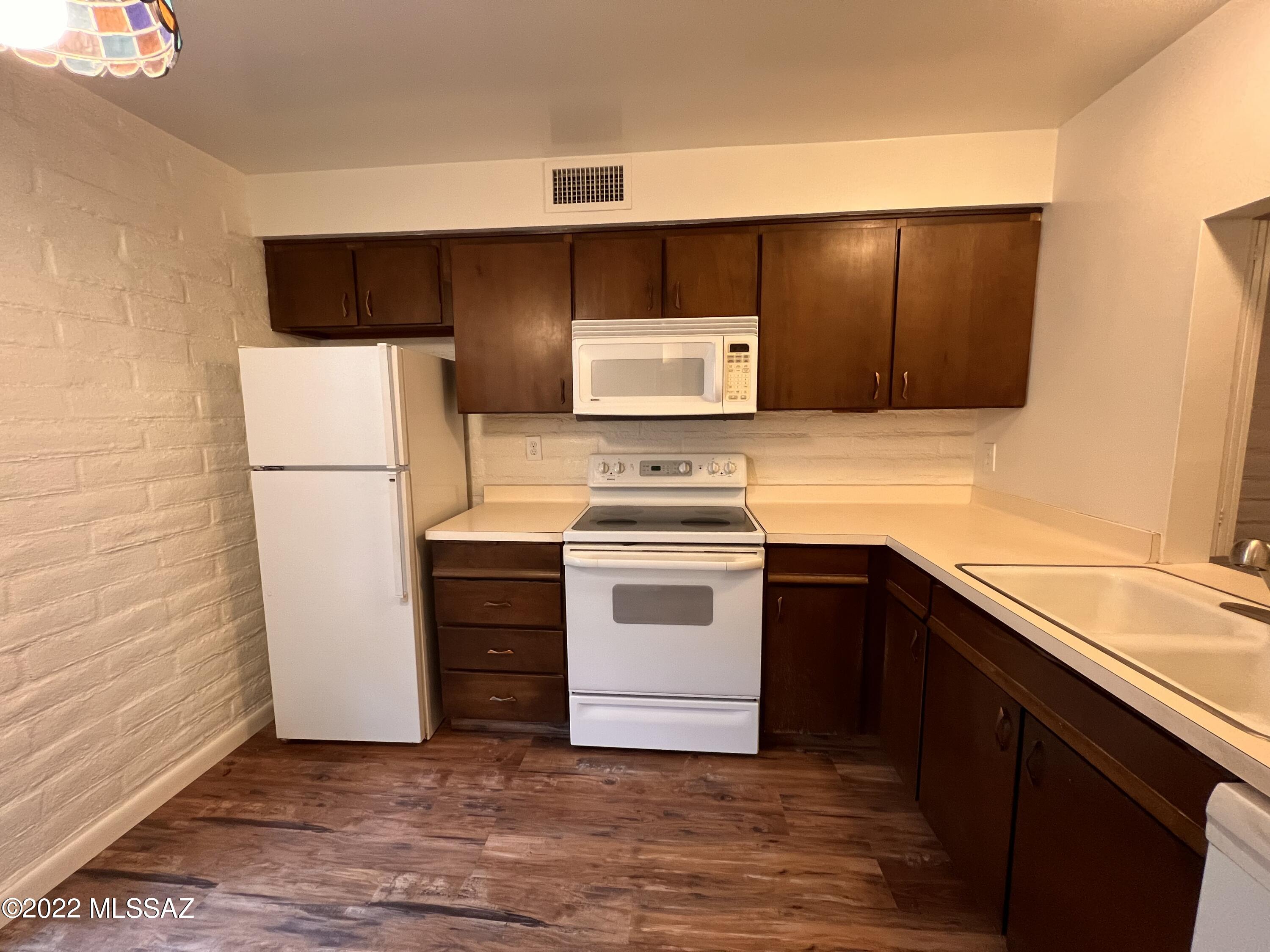 Tucson North Townhome Apts. - Residential Lease