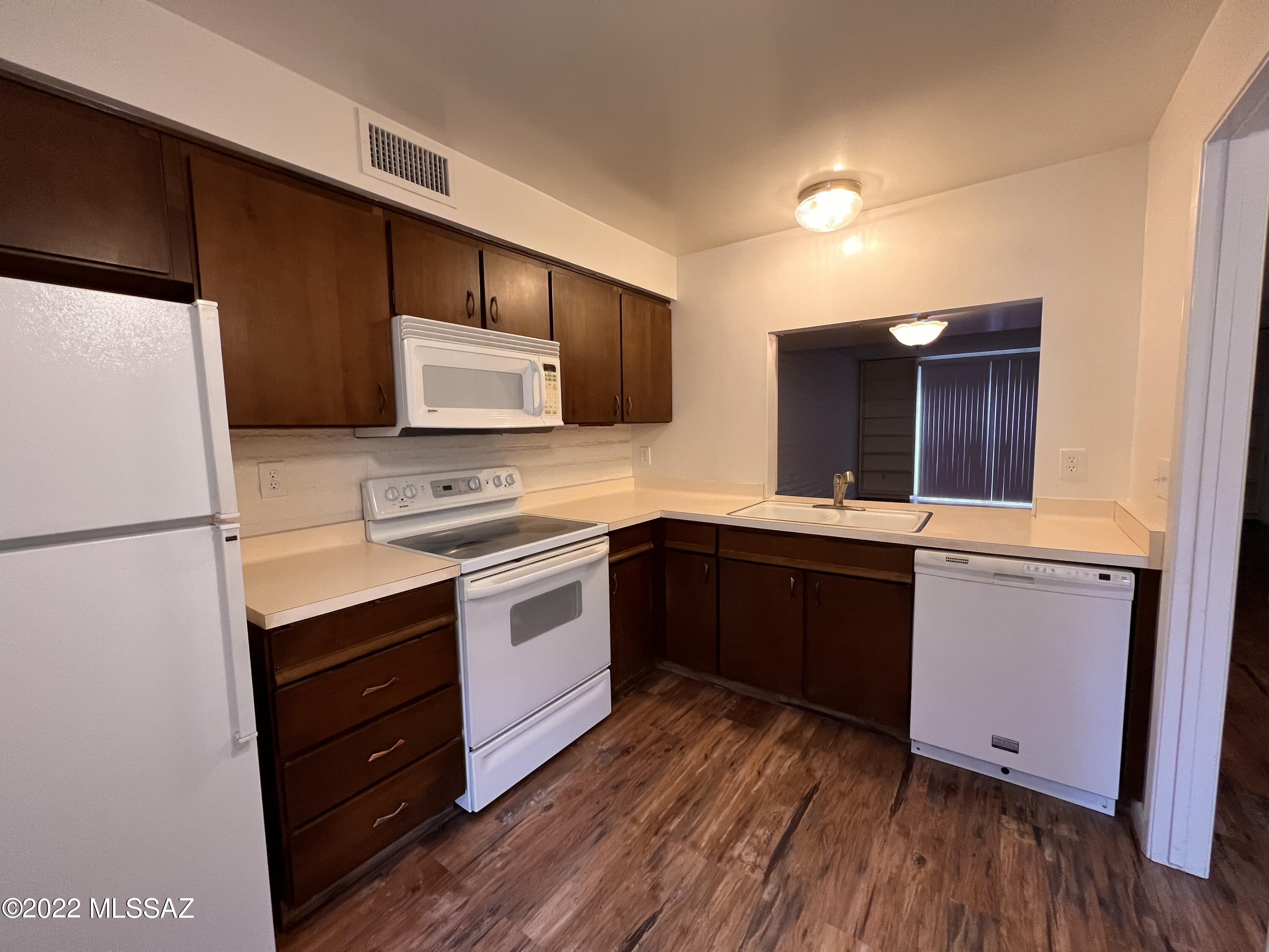 Tucson North Townhome Apts. - Residential Lease