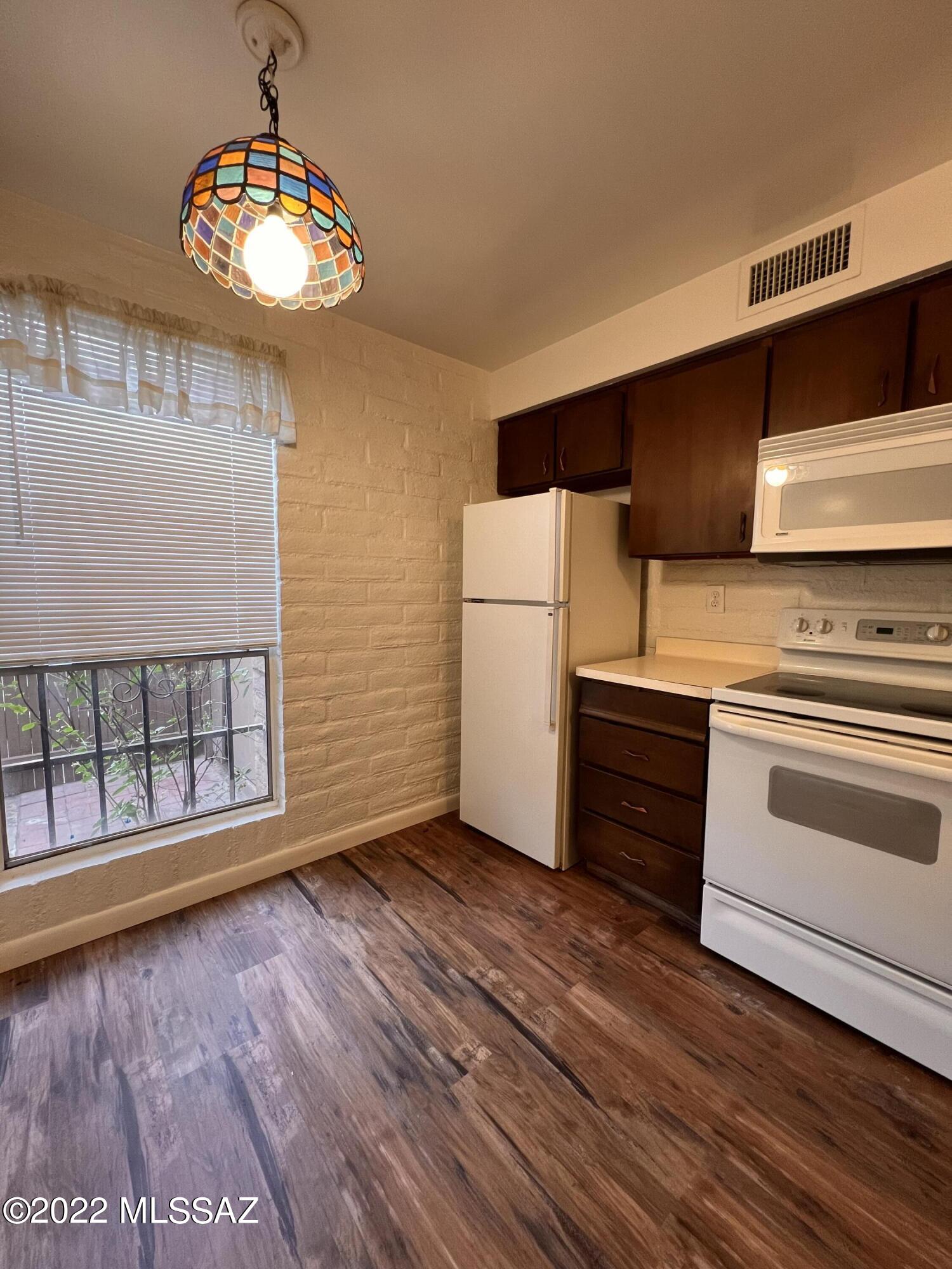 Tucson North Townhome Apts. - Residential Lease