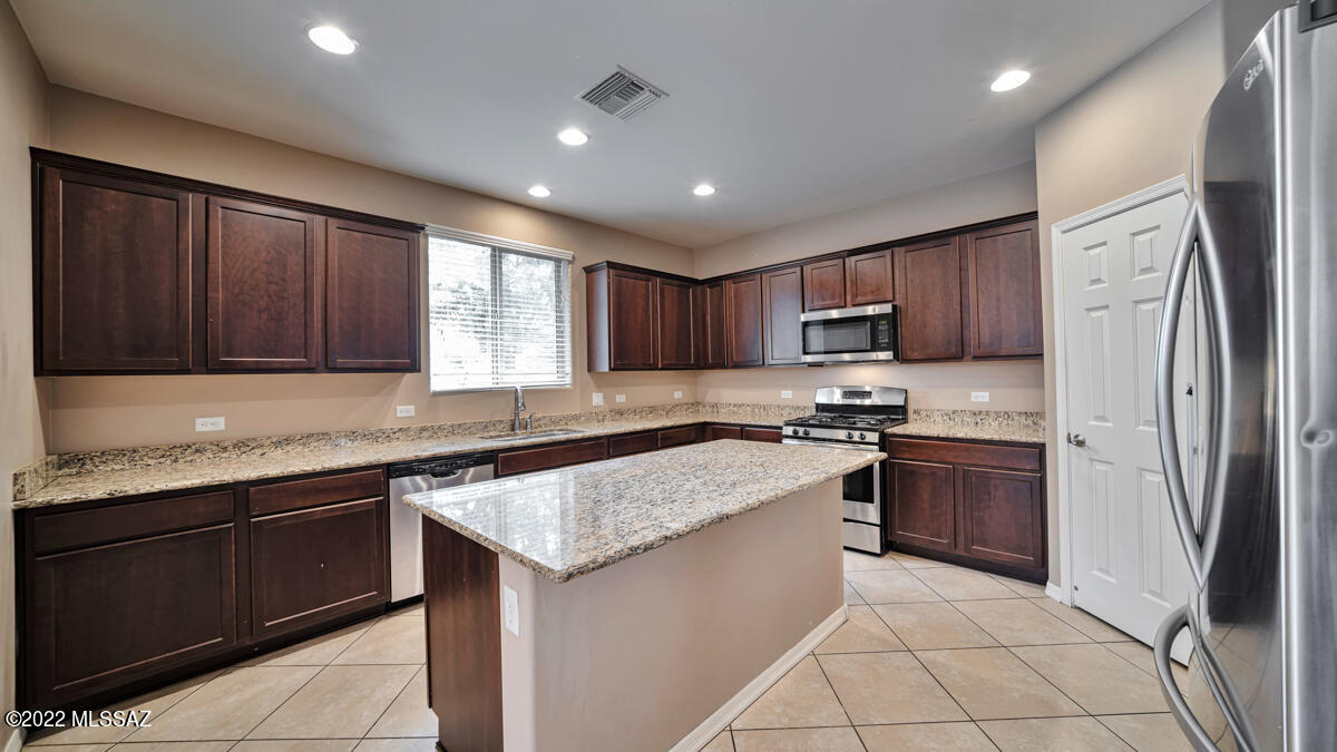 Presidios at Rancho Sahuarita (1-927) - Residential Lease