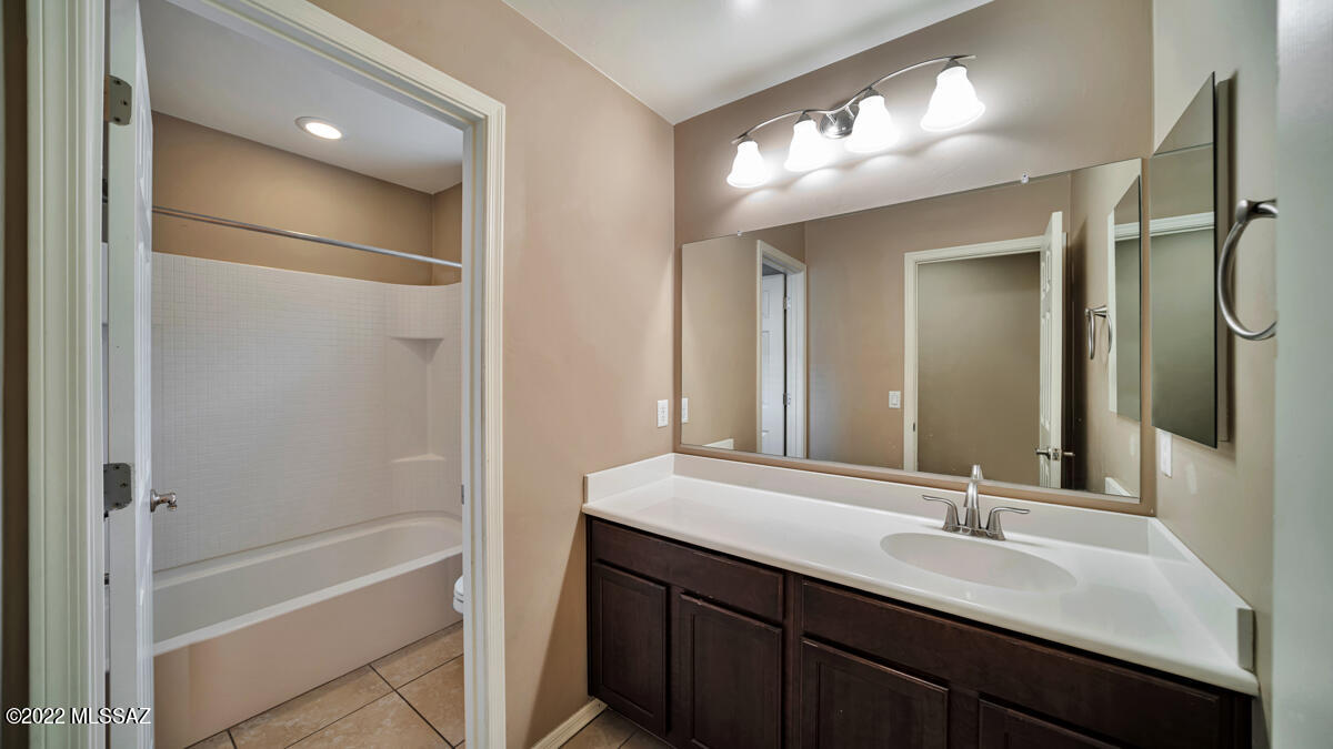 Presidios at Rancho Sahuarita (1-927) - Residential Lease