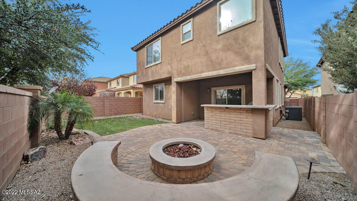 Presidios at Rancho Sahuarita (1-927) - Residential Lease