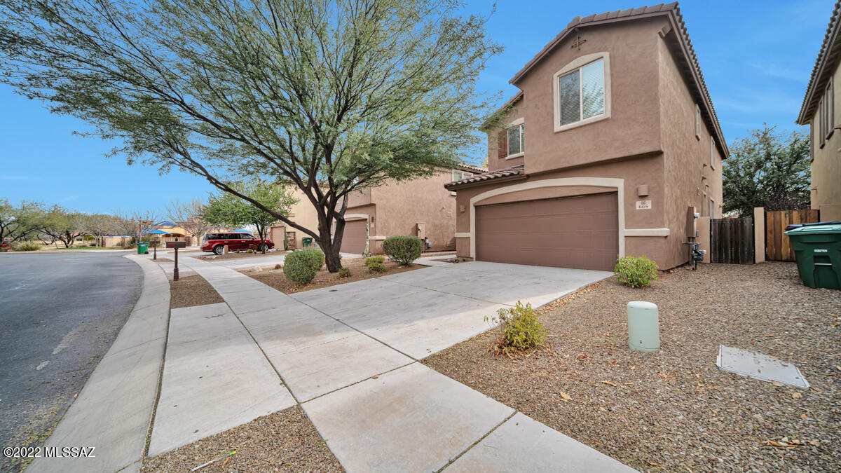 Presidios at Rancho Sahuarita (1-927) - Residential Lease