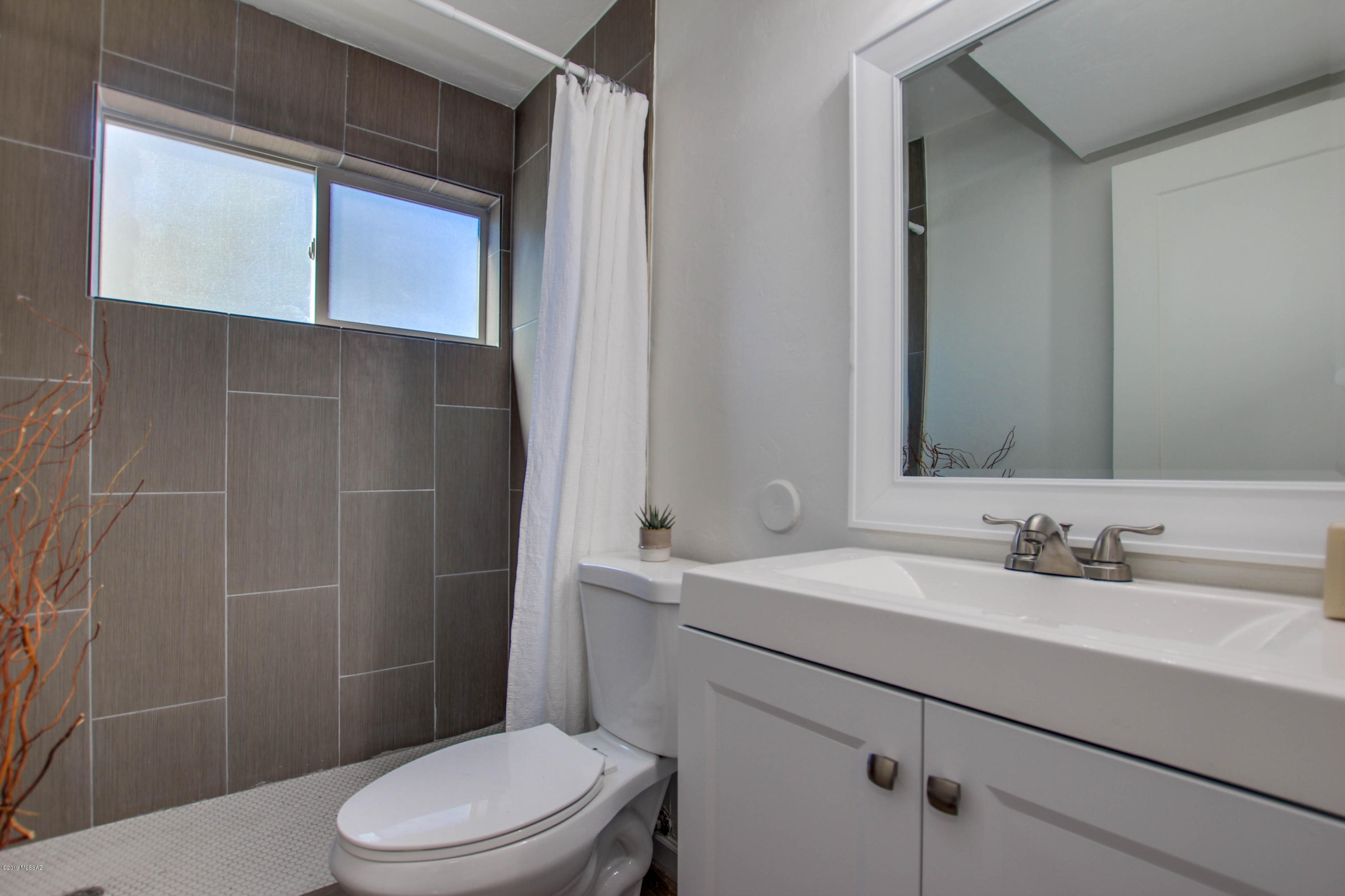 Braewood Terrace (1-107) - Residential