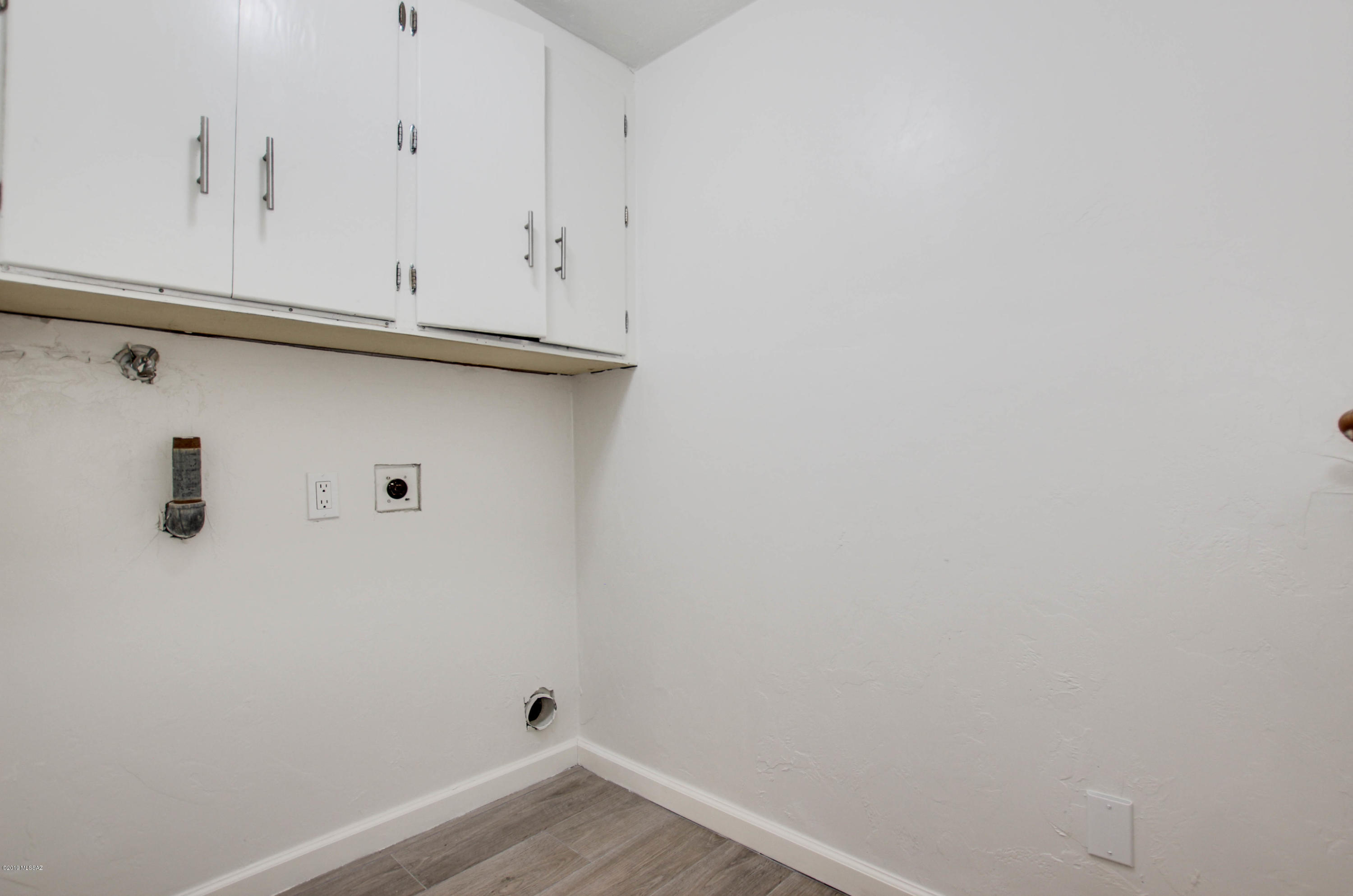 Braewood Terrace (1-107) - Residential