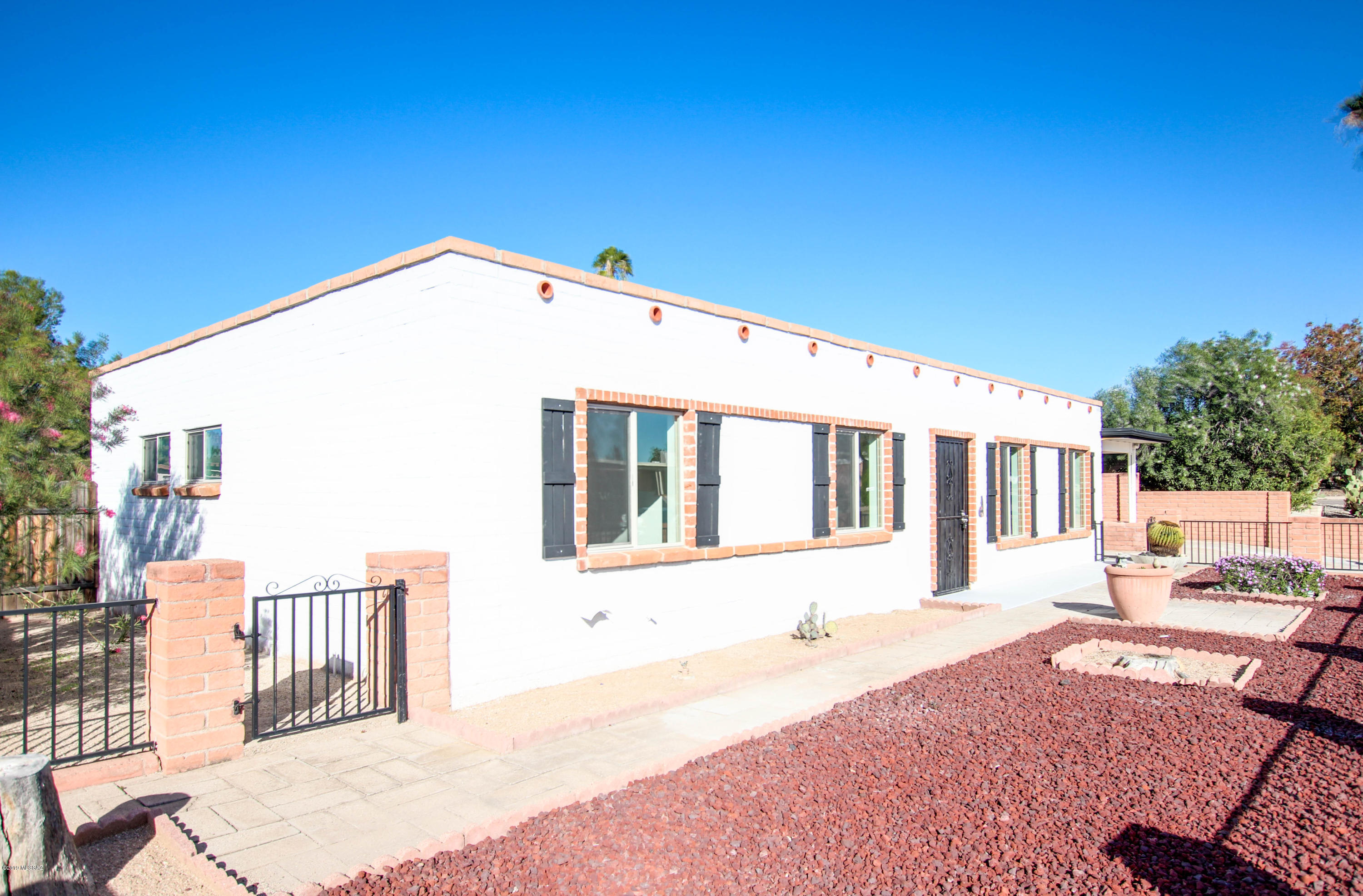 Braewood Terrace (1-107) - Residential