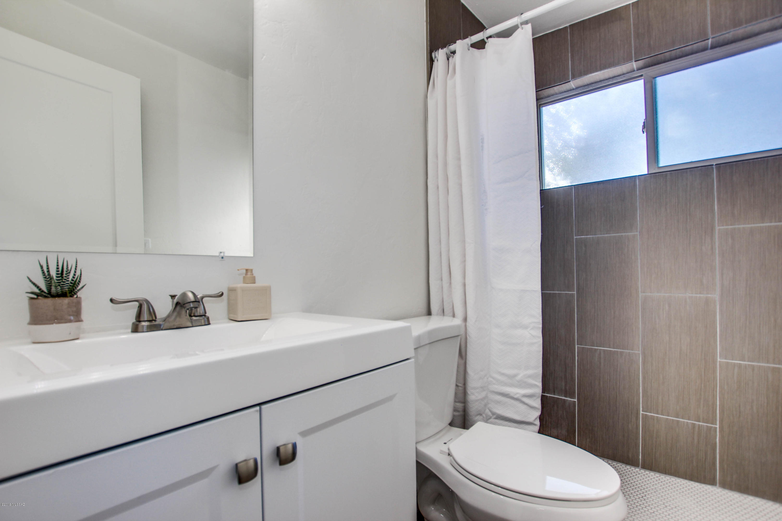 Braewood Terrace (1-107) - Residential
