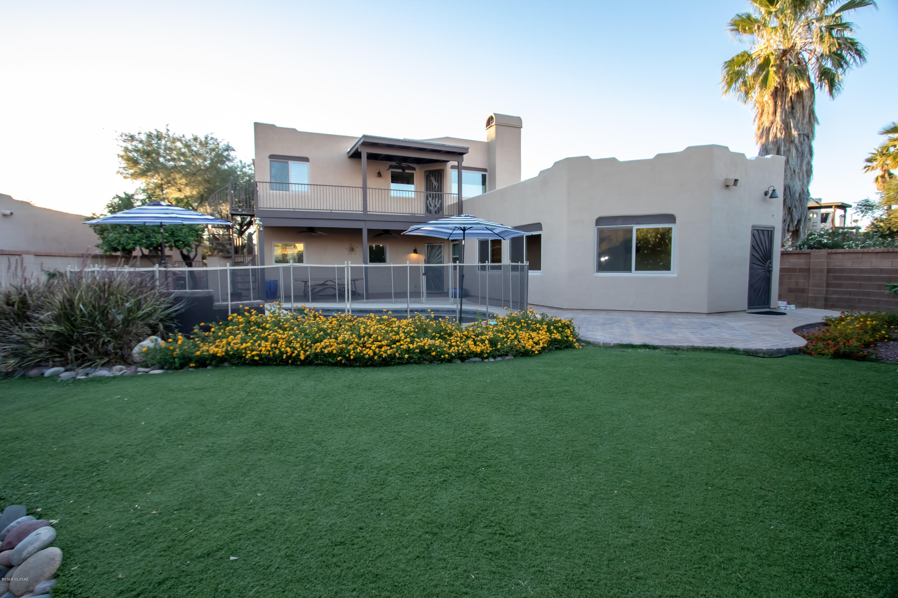 Villages Of La Canada (The) - Residential